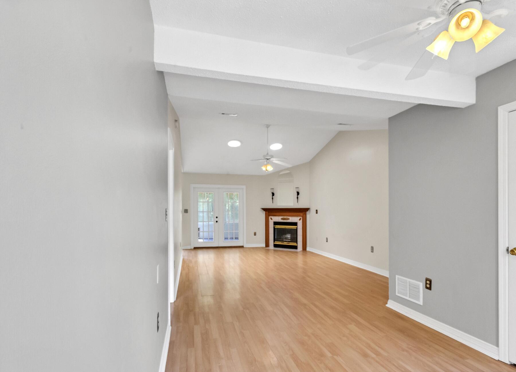 SOUTH POINTE ESTATES - Residential Lease