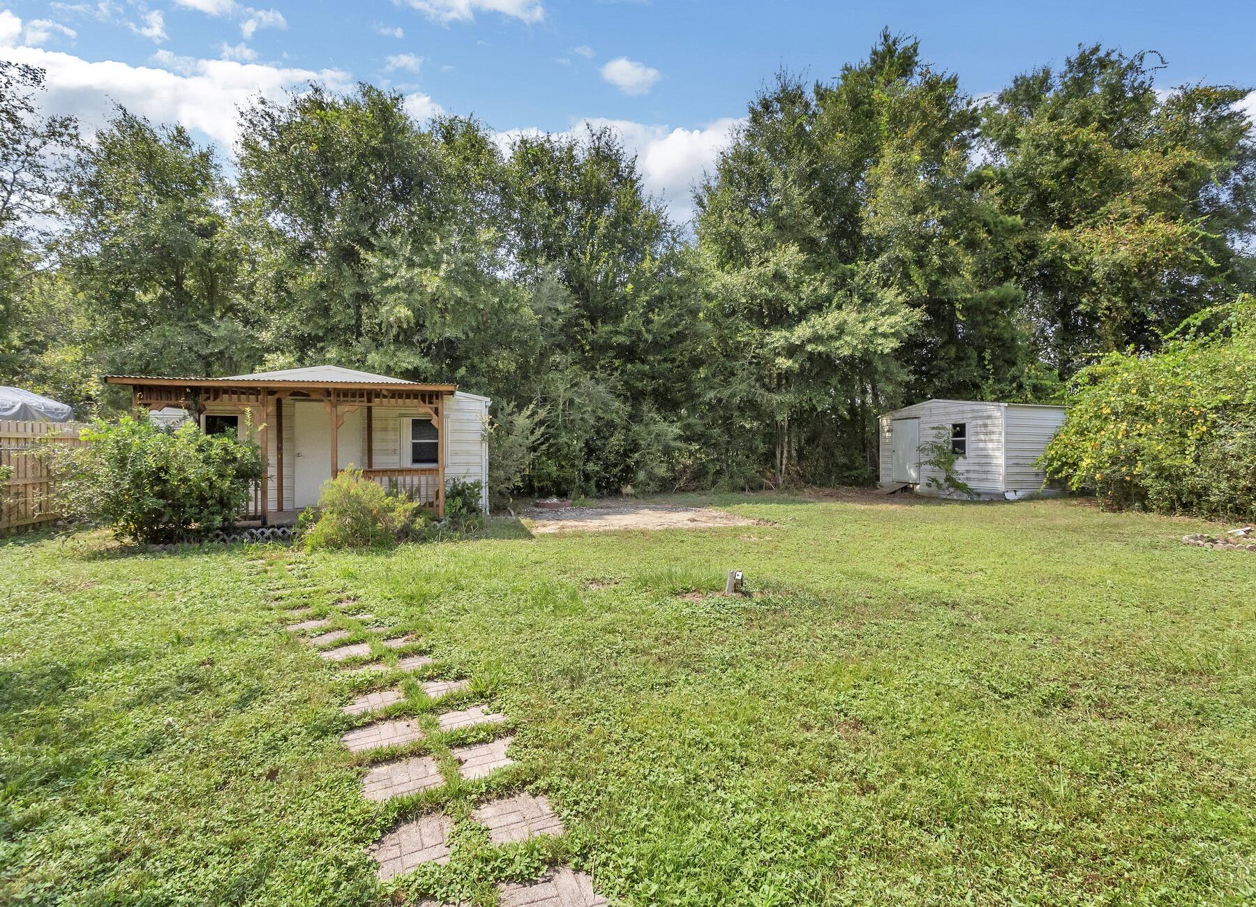 SOUTH POINTE ESTATES - Residential Lease