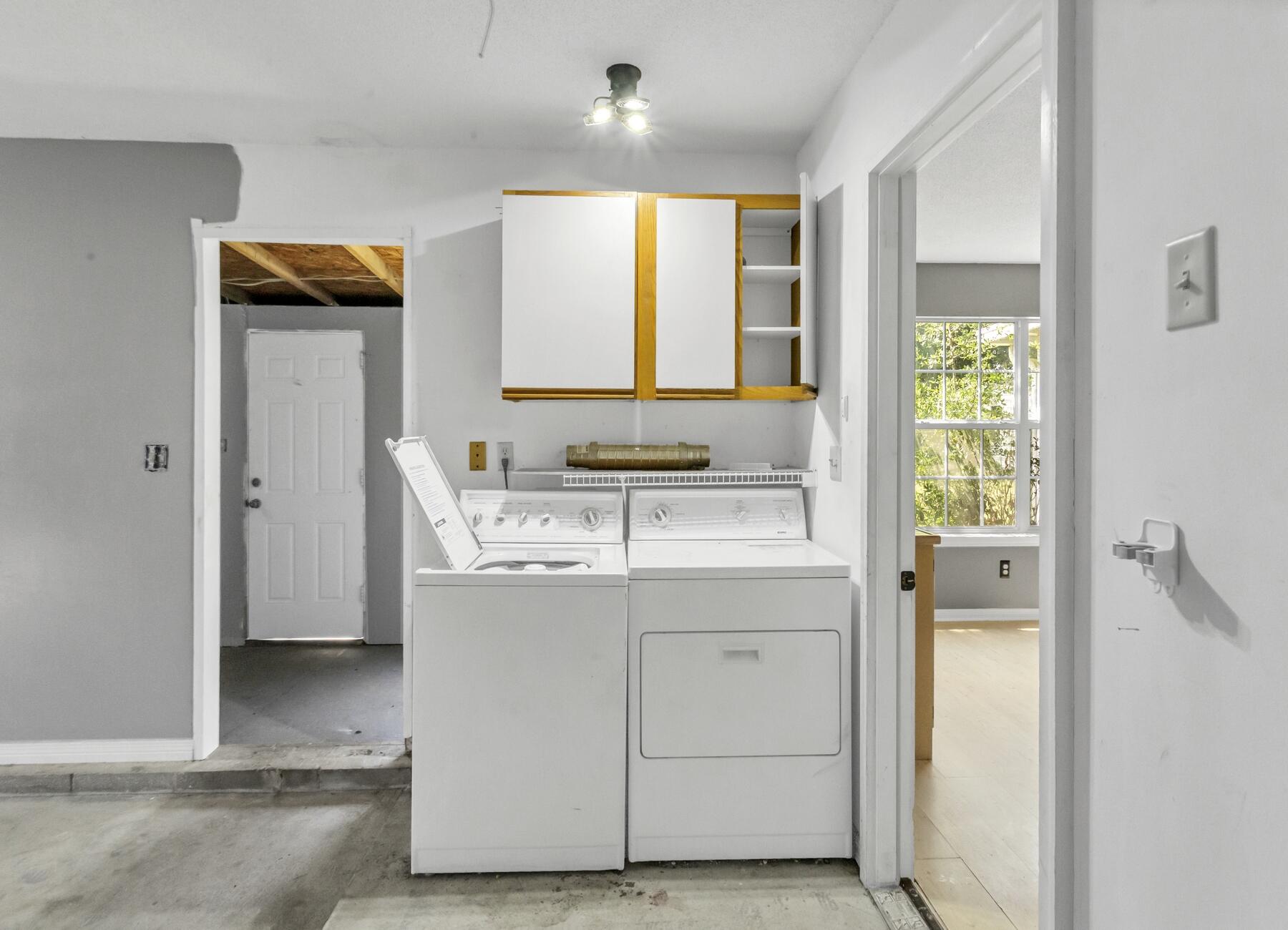 SOUTH POINTE ESTATES - Residential Lease