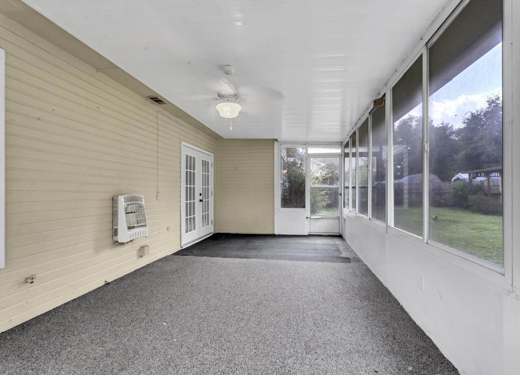 SOUTH POINTE ESTATES - Residential Lease