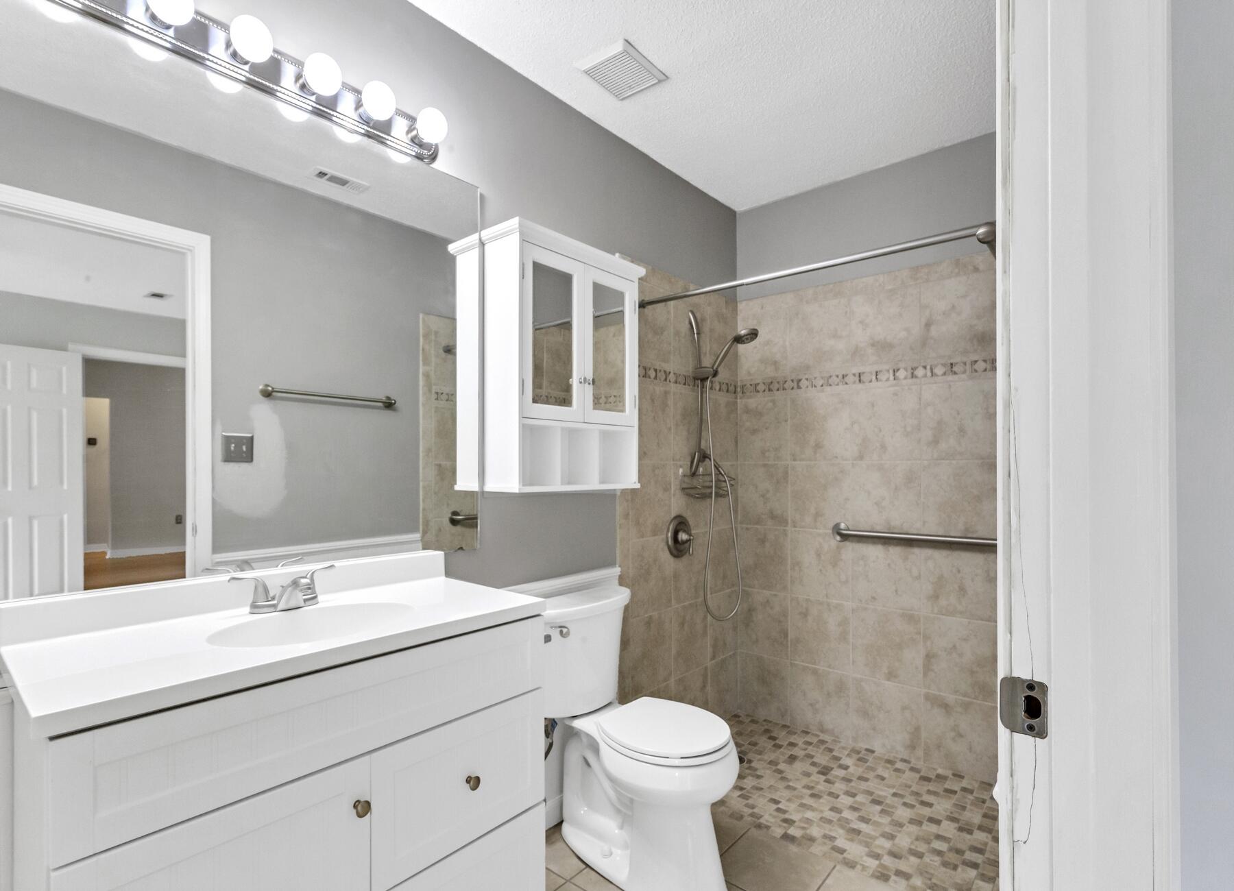 SOUTH POINTE ESTATES - Residential Lease