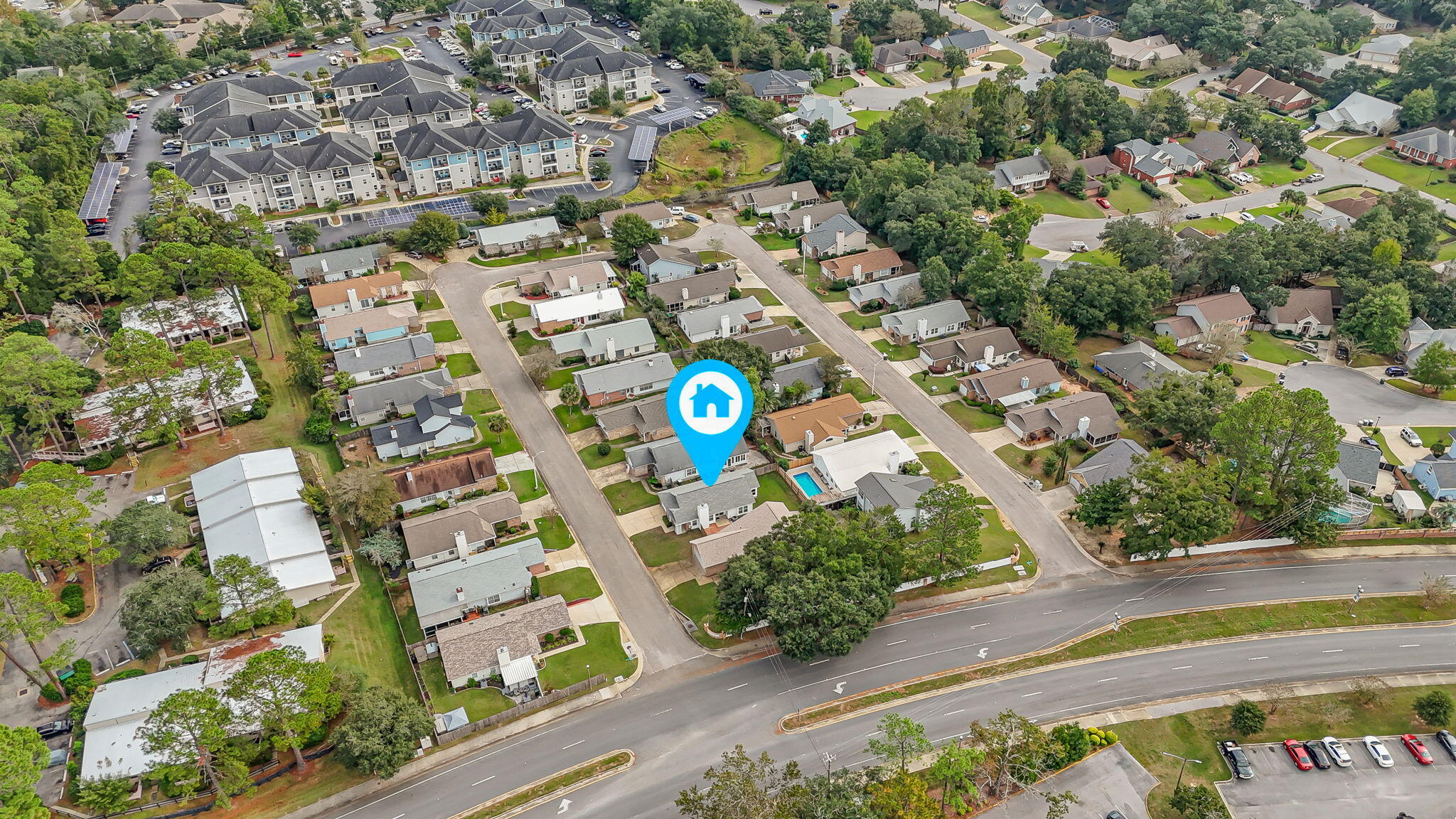 UNIVERSITY STATION - Residential