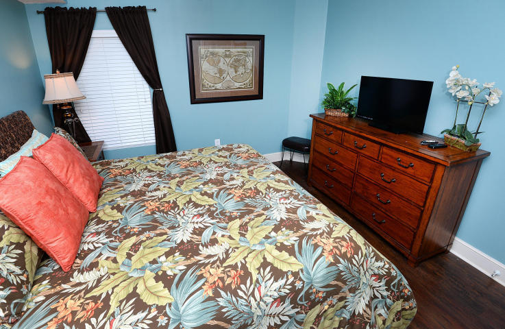 MAJESTIC BEACH TOWERS II - Residential