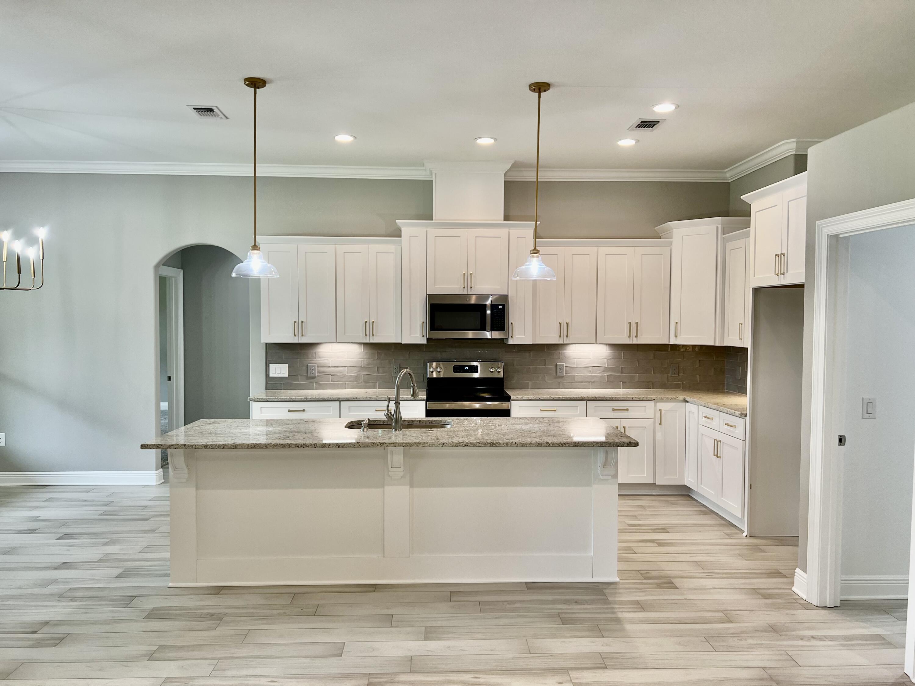 HOLLEY BY THE SEA - Residential