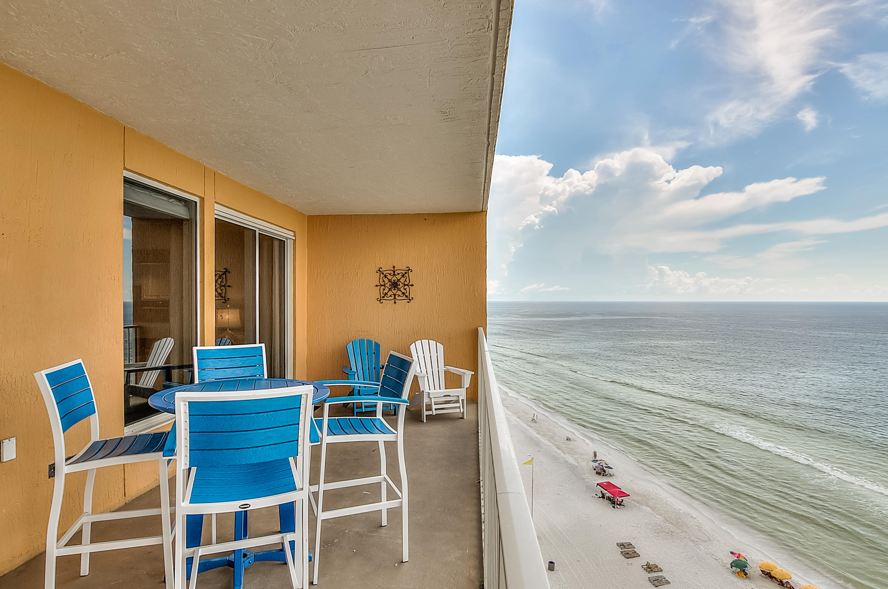 TREASURE ISLAND - Residential