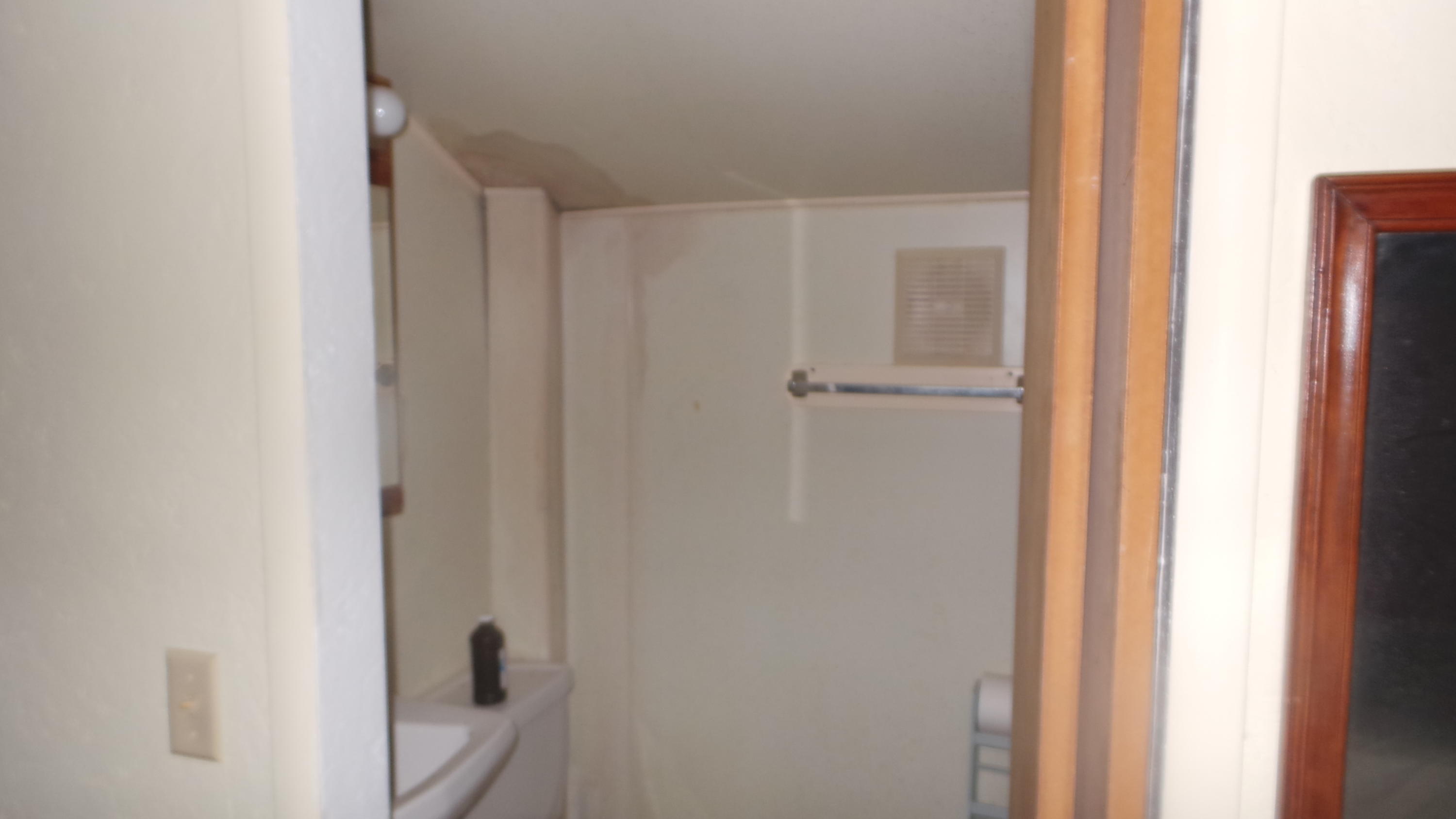 ELLIOTTS POINT - Residential