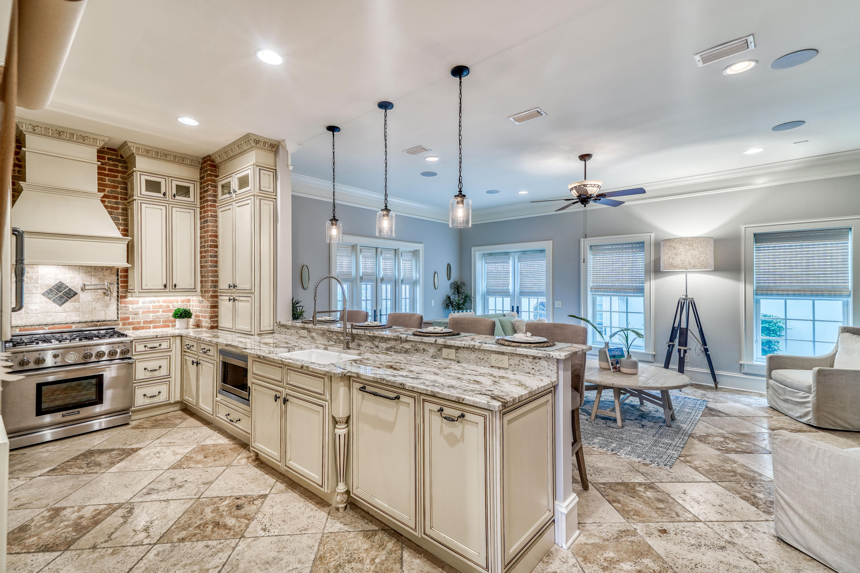 PROMINENCE/LUXURY TOWNHOMES - Residential