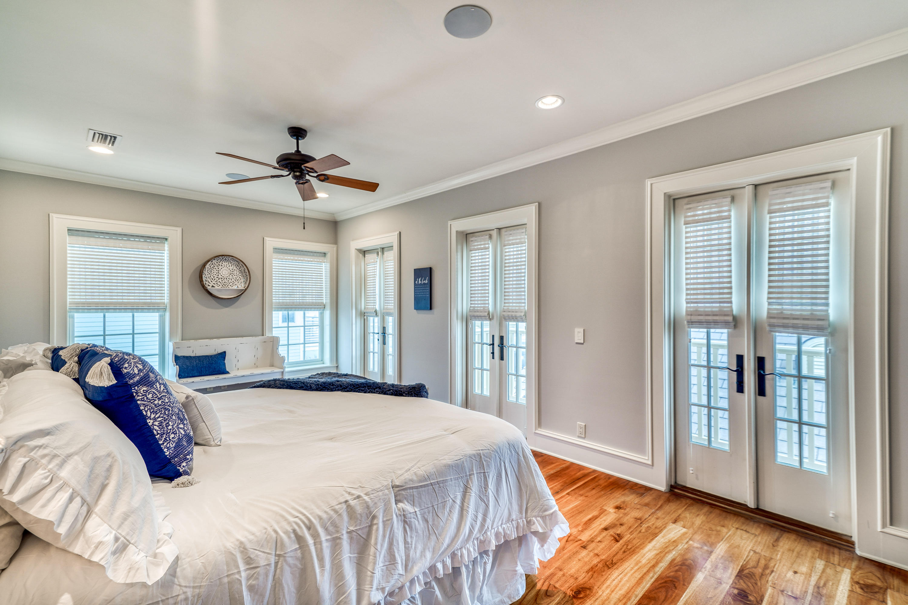 PROMINENCE/LUXURY TOWNHOMES - Residential