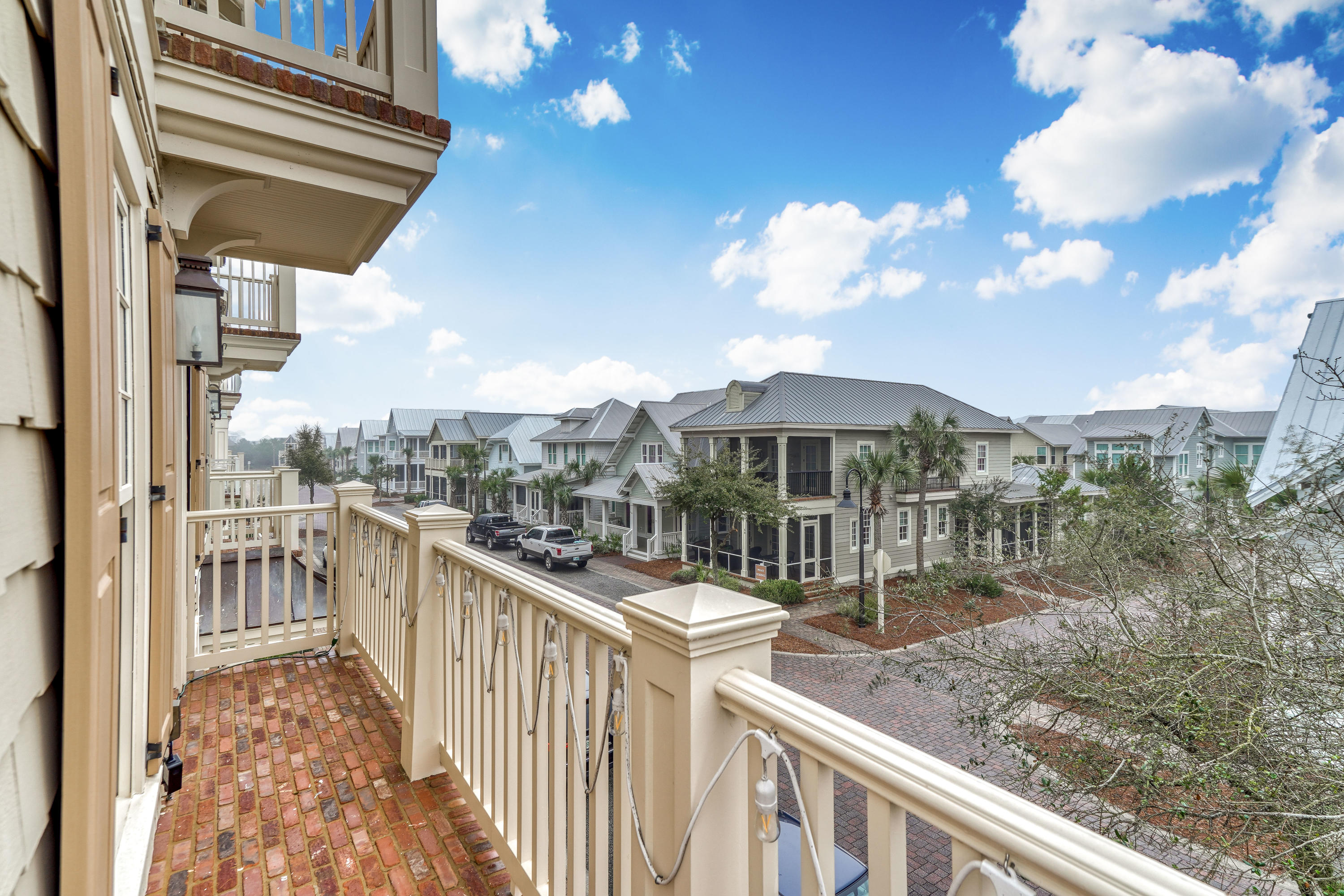 PROMINENCE/LUXURY TOWNHOMES - Residential