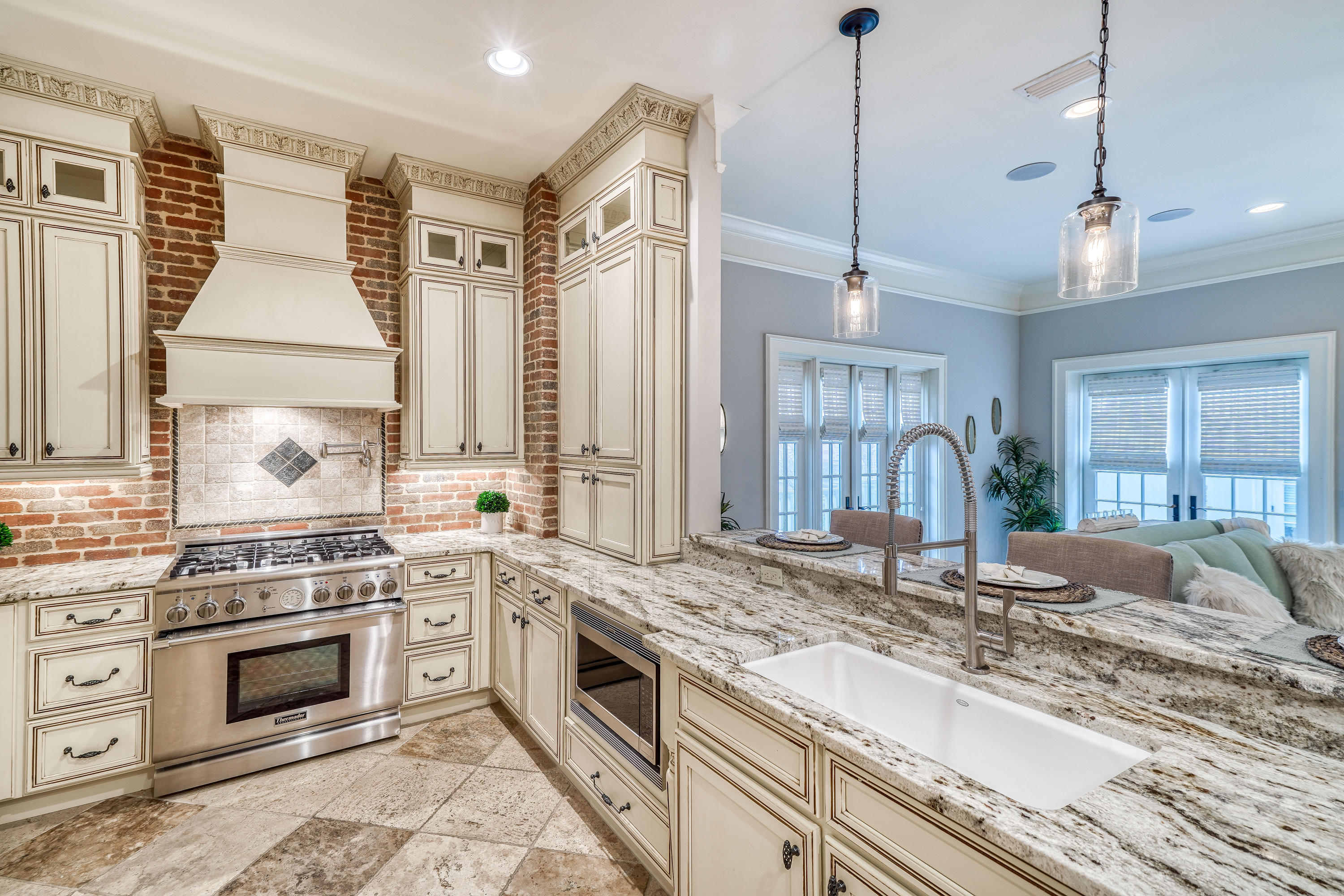 PROMINENCE/LUXURY TOWNHOMES - Residential