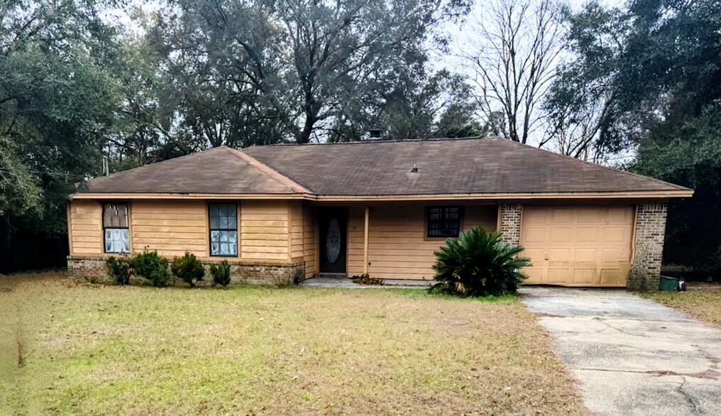 **Investor Alert!** This 3-bedroom, 2-bathroom home presents a fantastic investment opportunity. The property has been partially gutted, offering a blank canvas for your renovation vision. Nestled in a desirable neighborhood, this home is conveniently located for easy commuting to local military bases. Situated in Southwest Crestview, it provides quick access to 85 South, helping you avoid the usual traffic delays.Master bedroom has an ensuite bath and walk-in closet.Kitchen has a pantry and is just off a separate dining room.