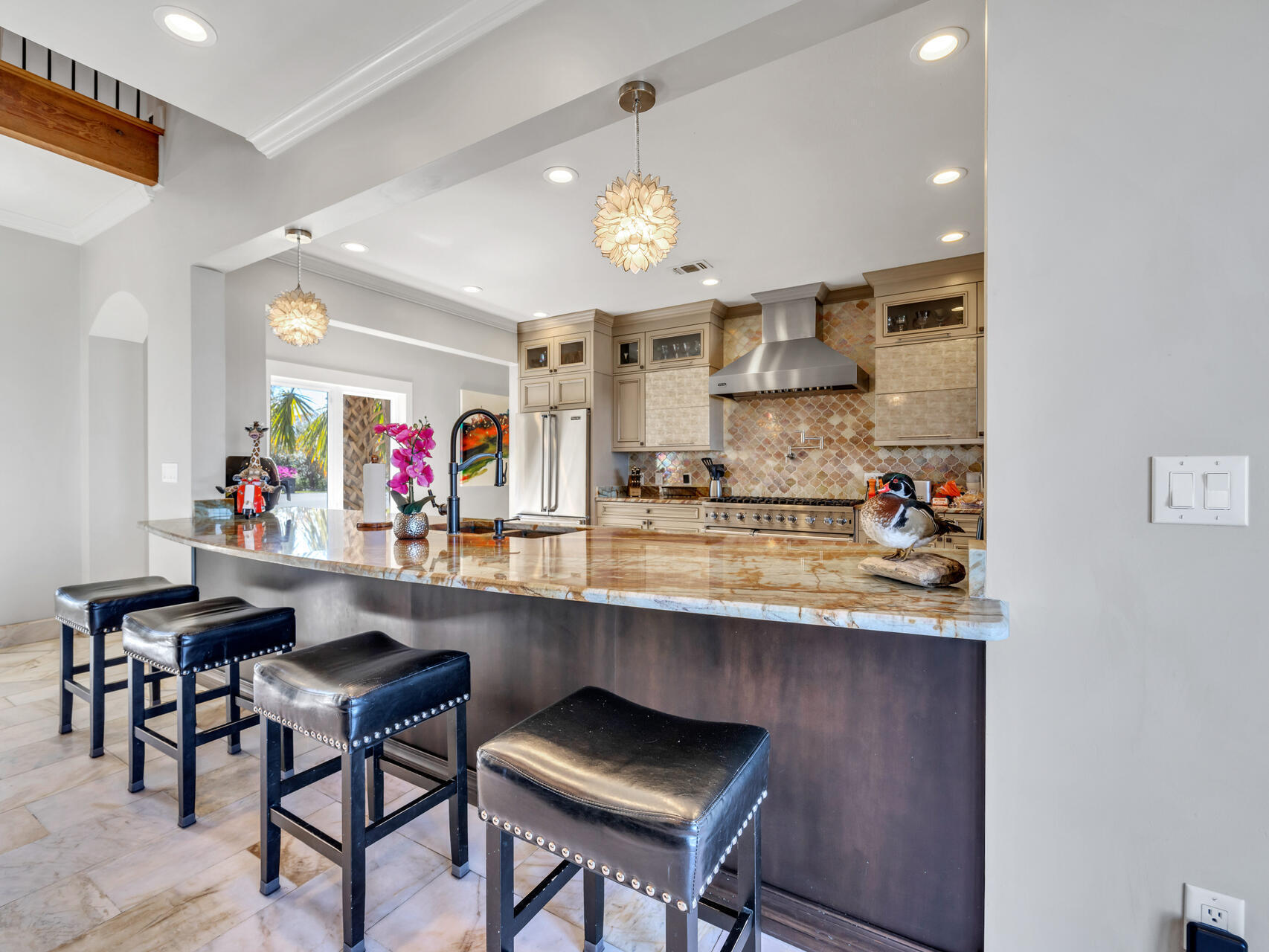 PELICAN BAY - Residential