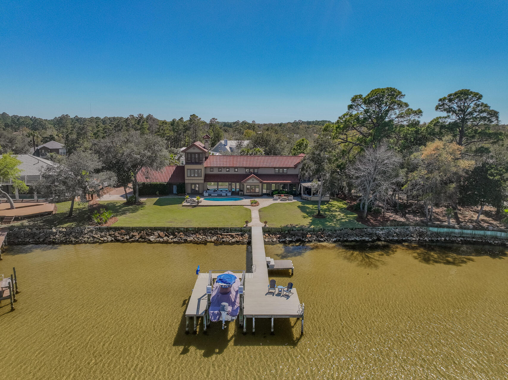 PELICAN BAY - Residential
