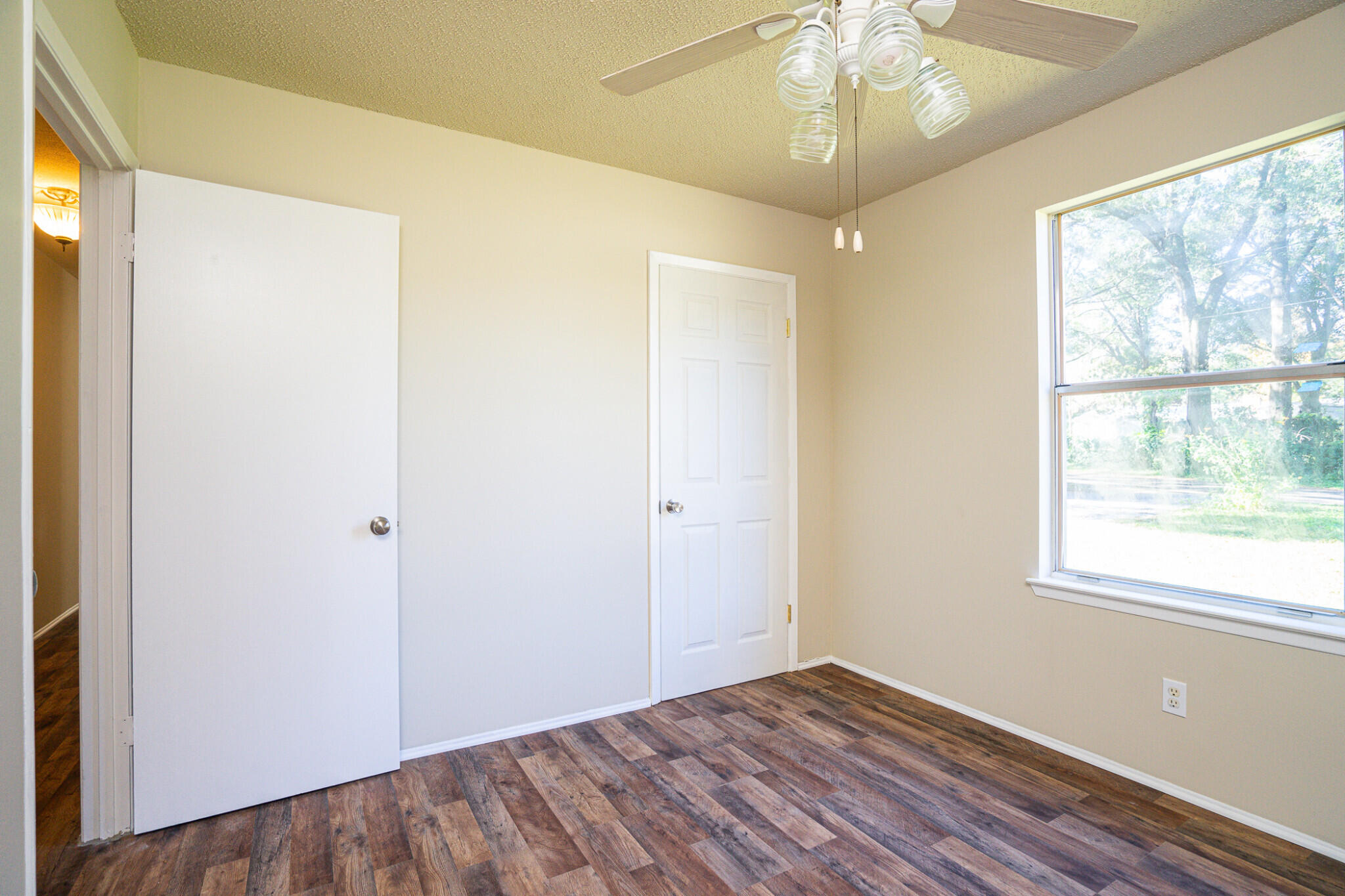 CRESTVIEW - Residential