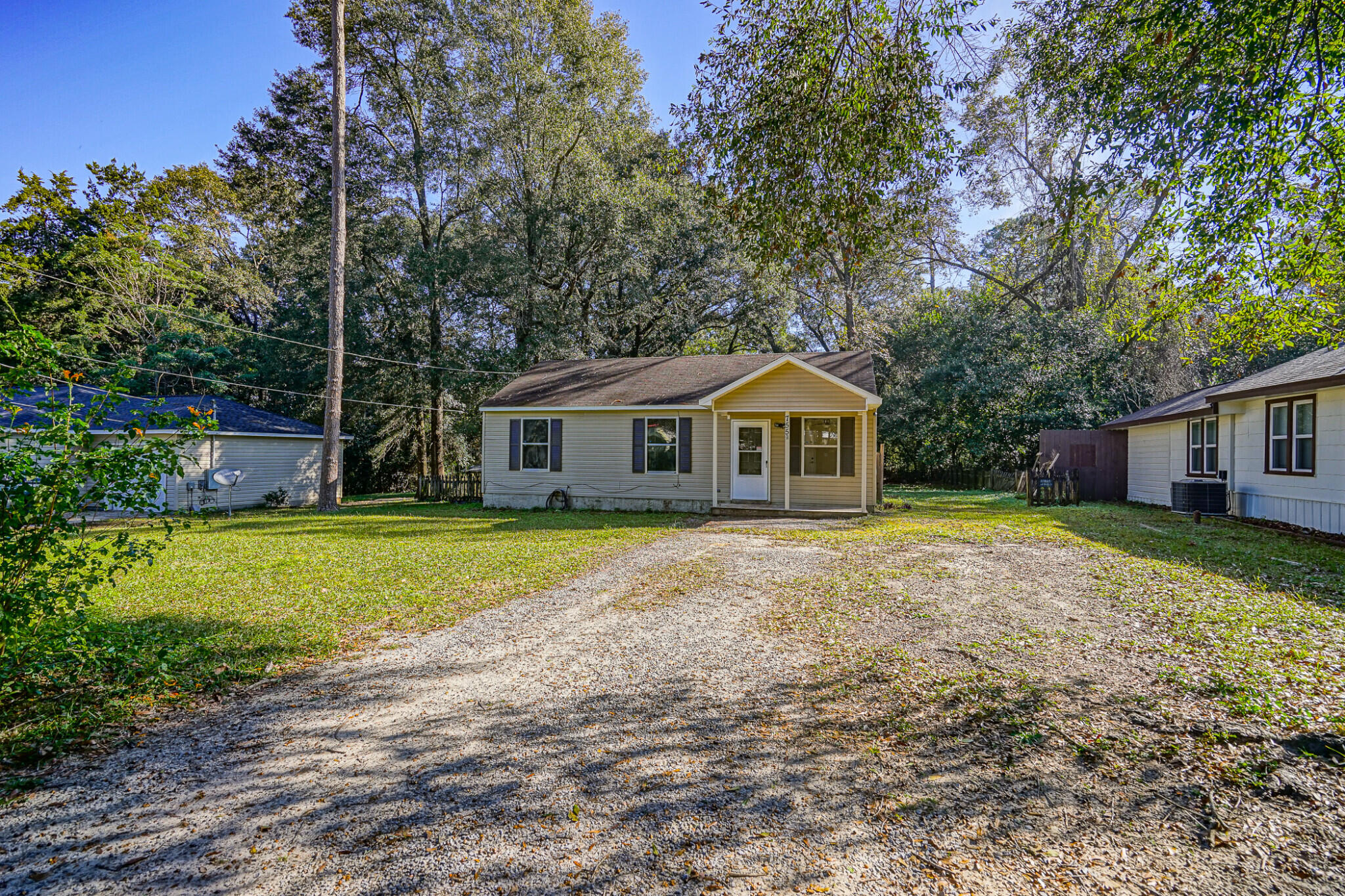 CRESTVIEW - Residential