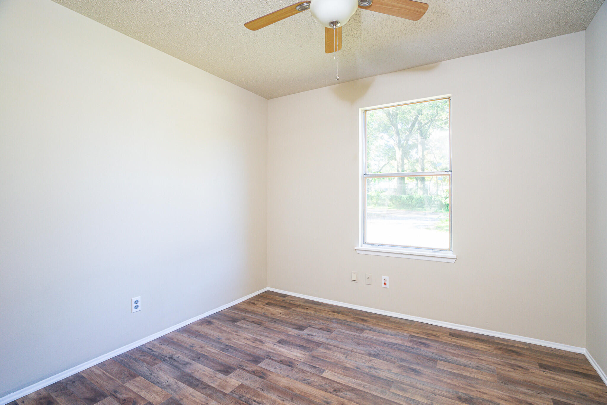 CRESTVIEW - Residential