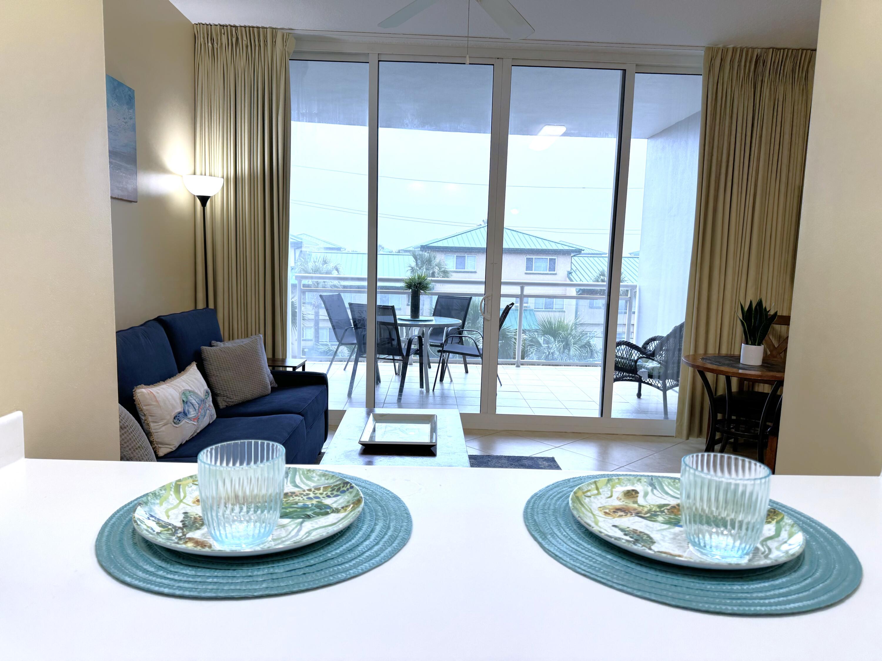 DESTIN WEST GULFSIDE VILLAS - Residential