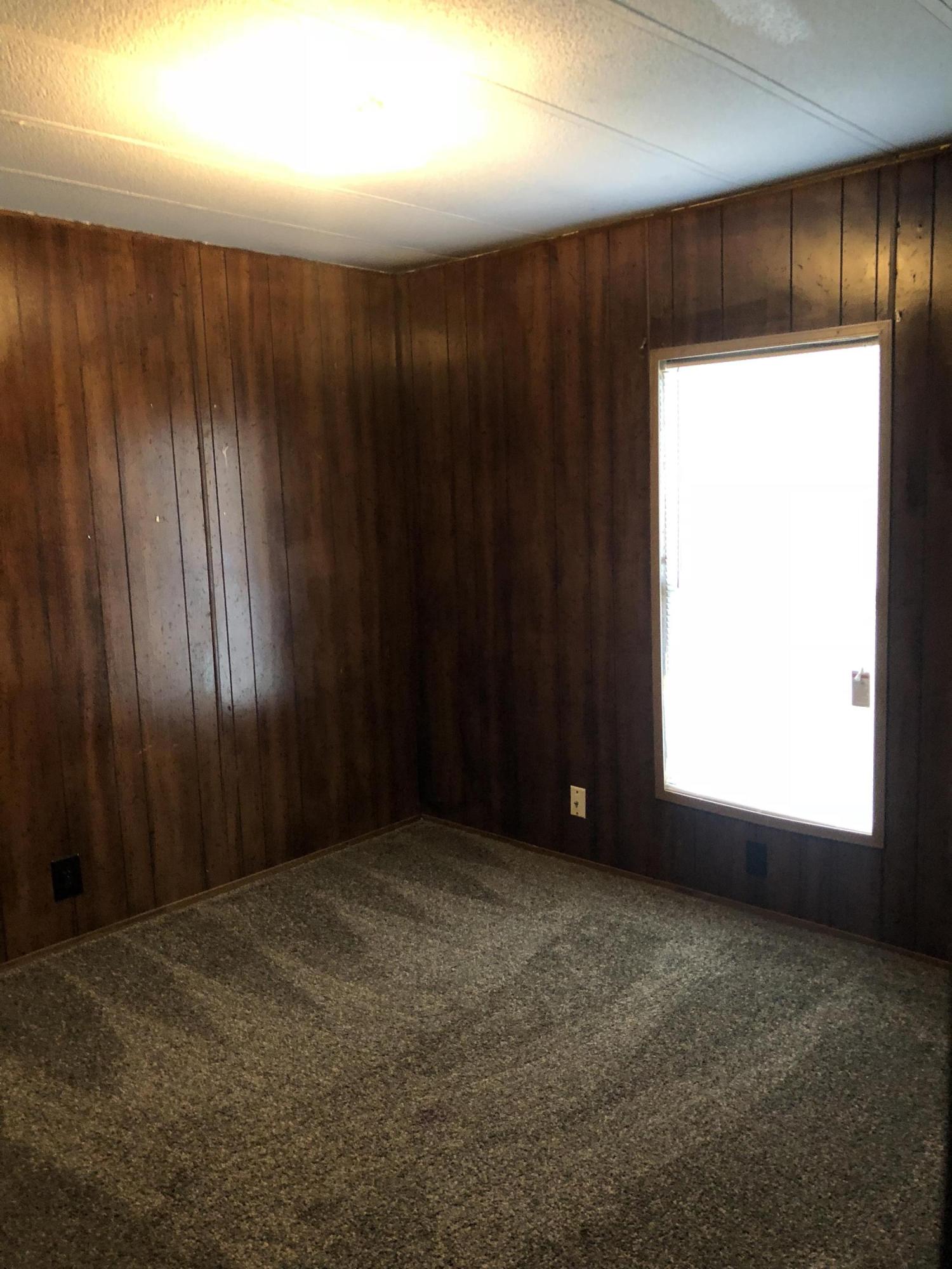 WESTWOOD MOBILE HOME ESTATES - Residential Lease