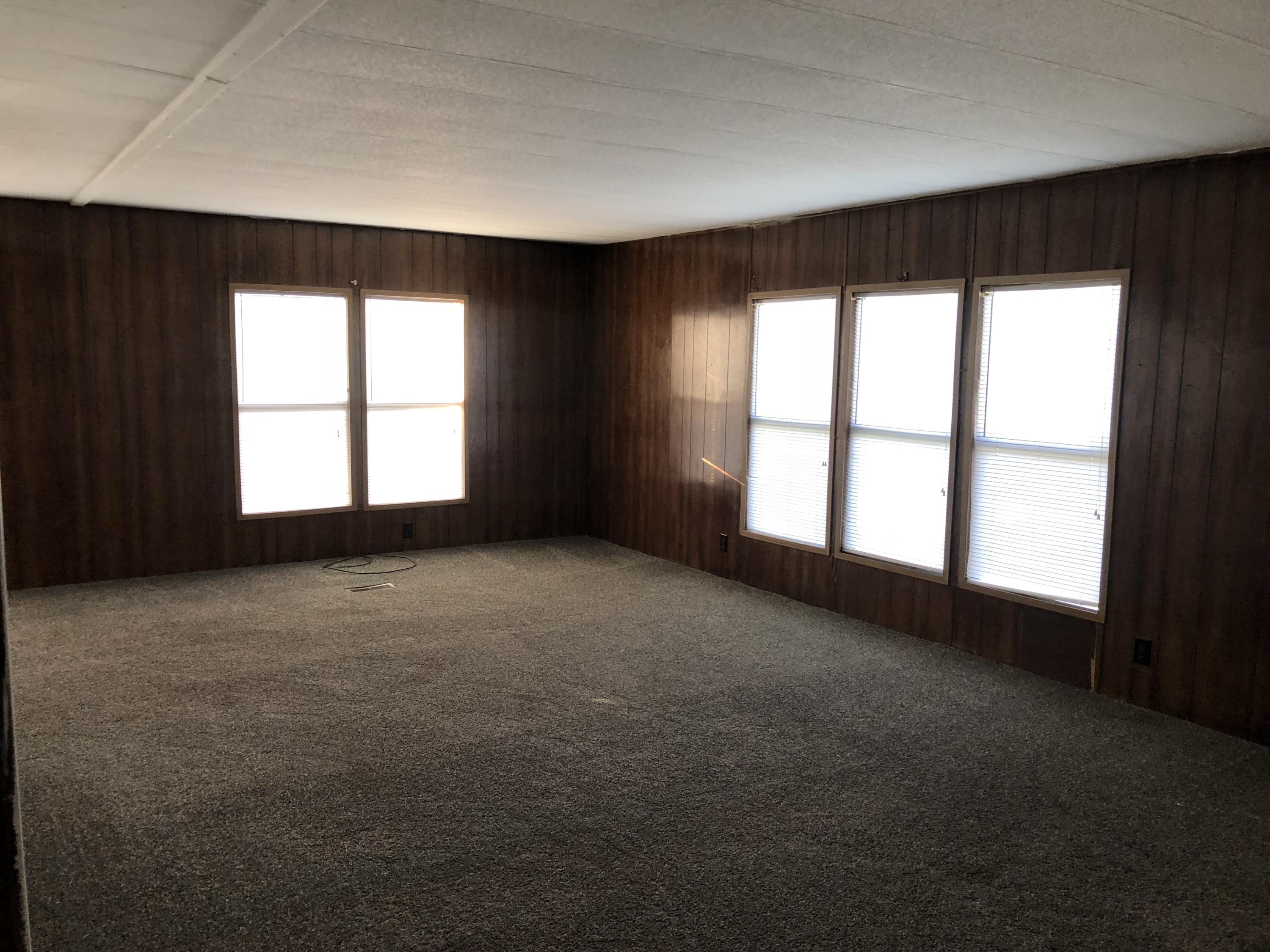 WESTWOOD MOBILE HOME ESTATES - Residential Lease