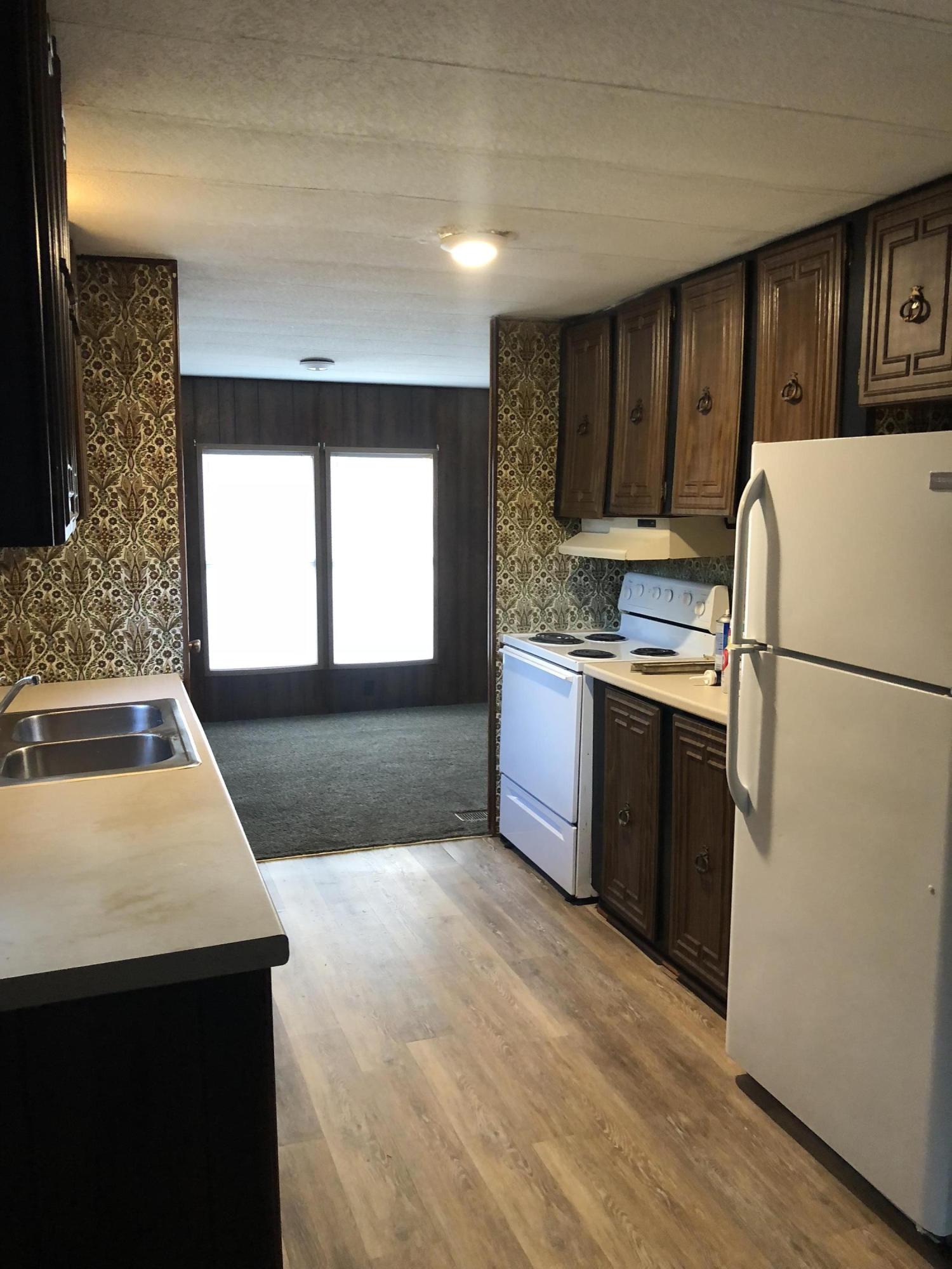 WESTWOOD MOBILE HOME ESTATES - Residential Lease