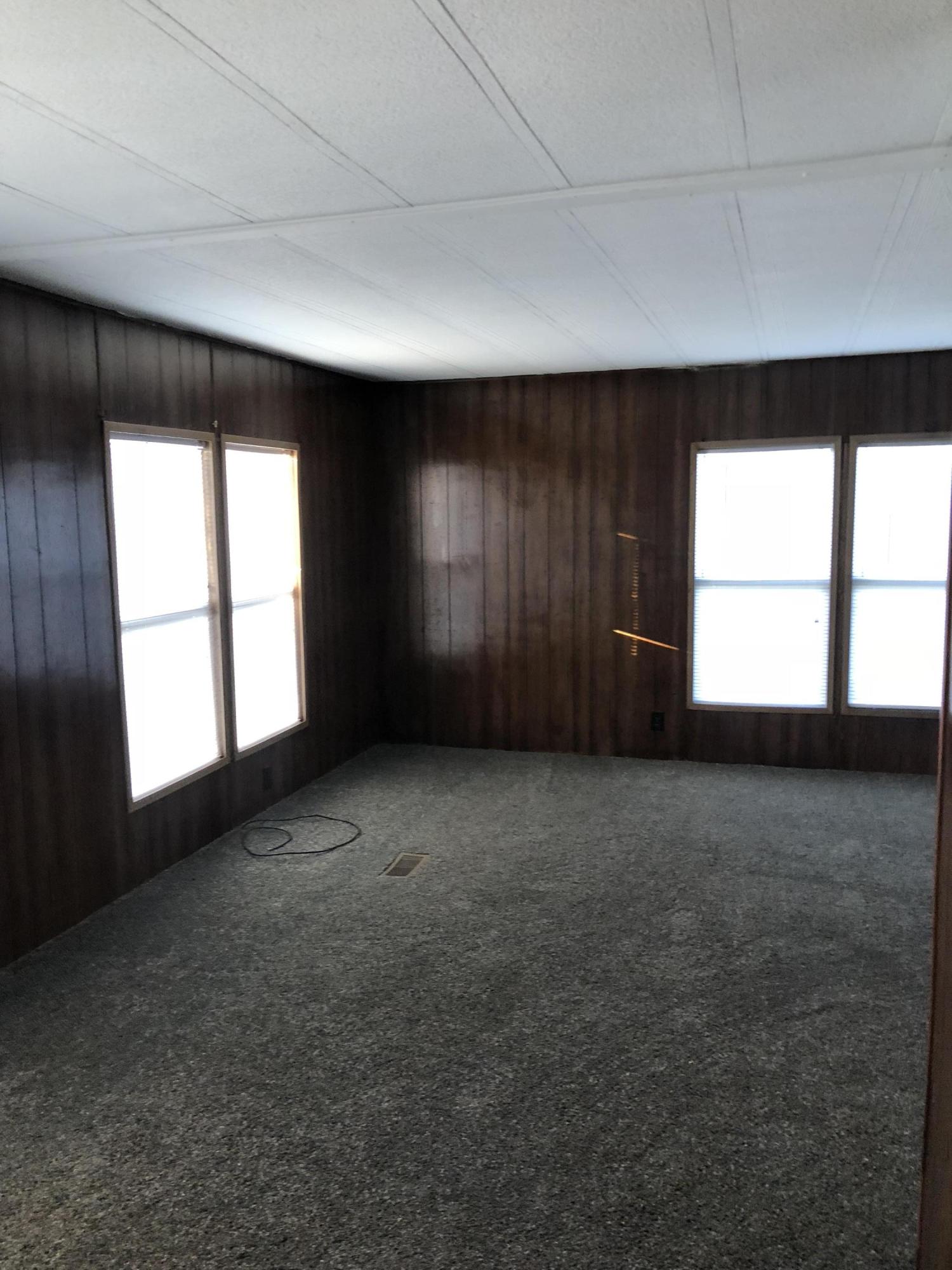 WESTWOOD MOBILE HOME ESTATES - Residential Lease