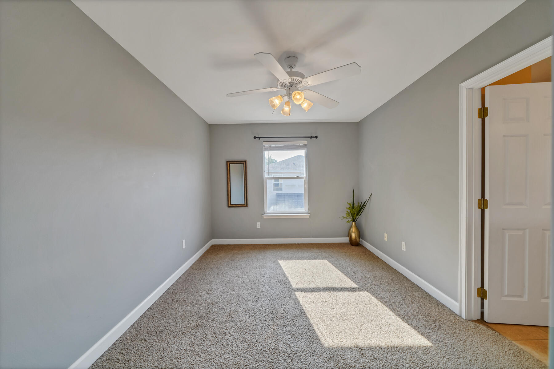 SUMMERWOOD - Residential