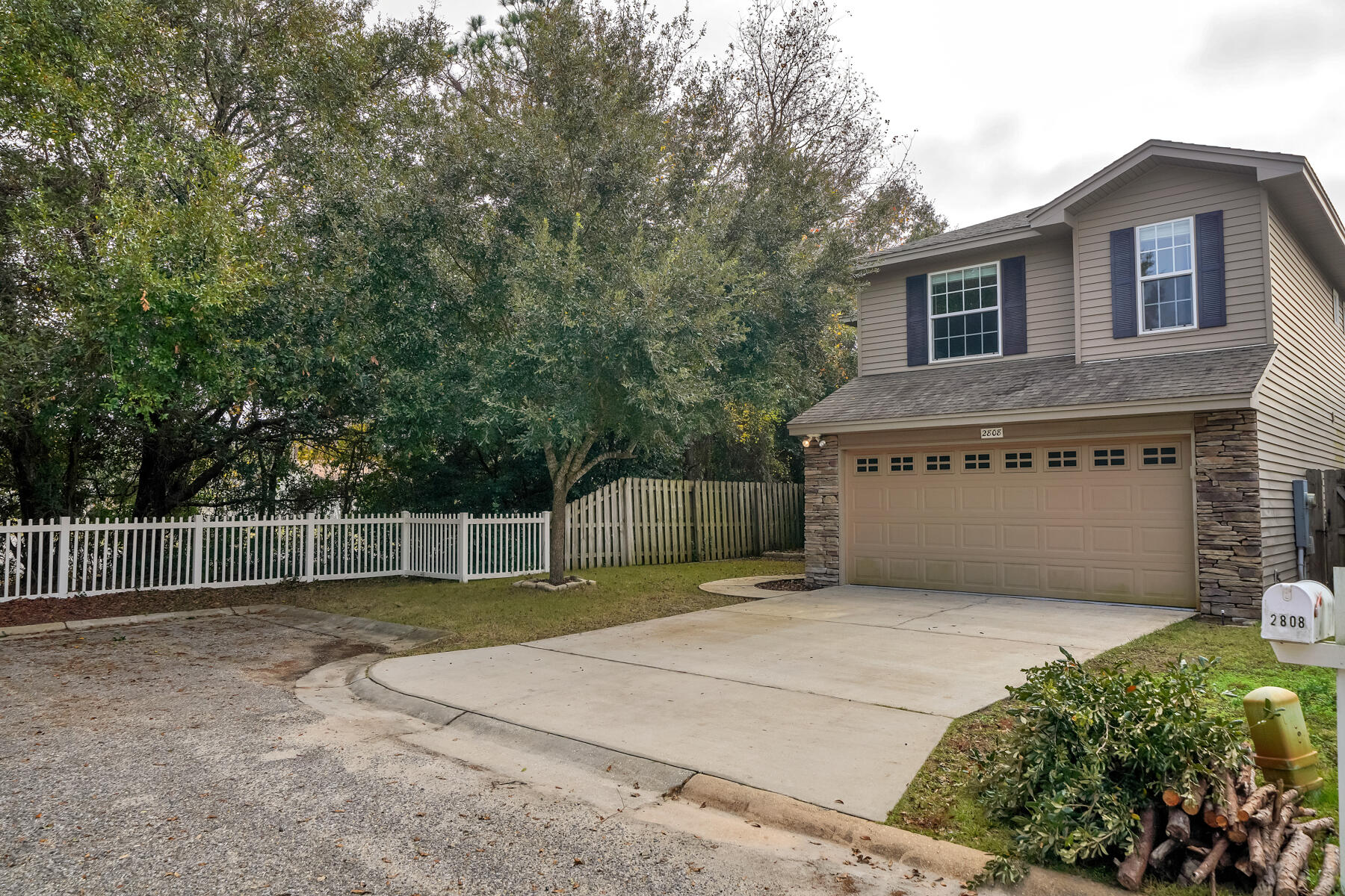 SUMMERWOOD - Residential