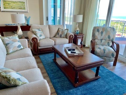 THE PALMS OF DESTIN - Residential