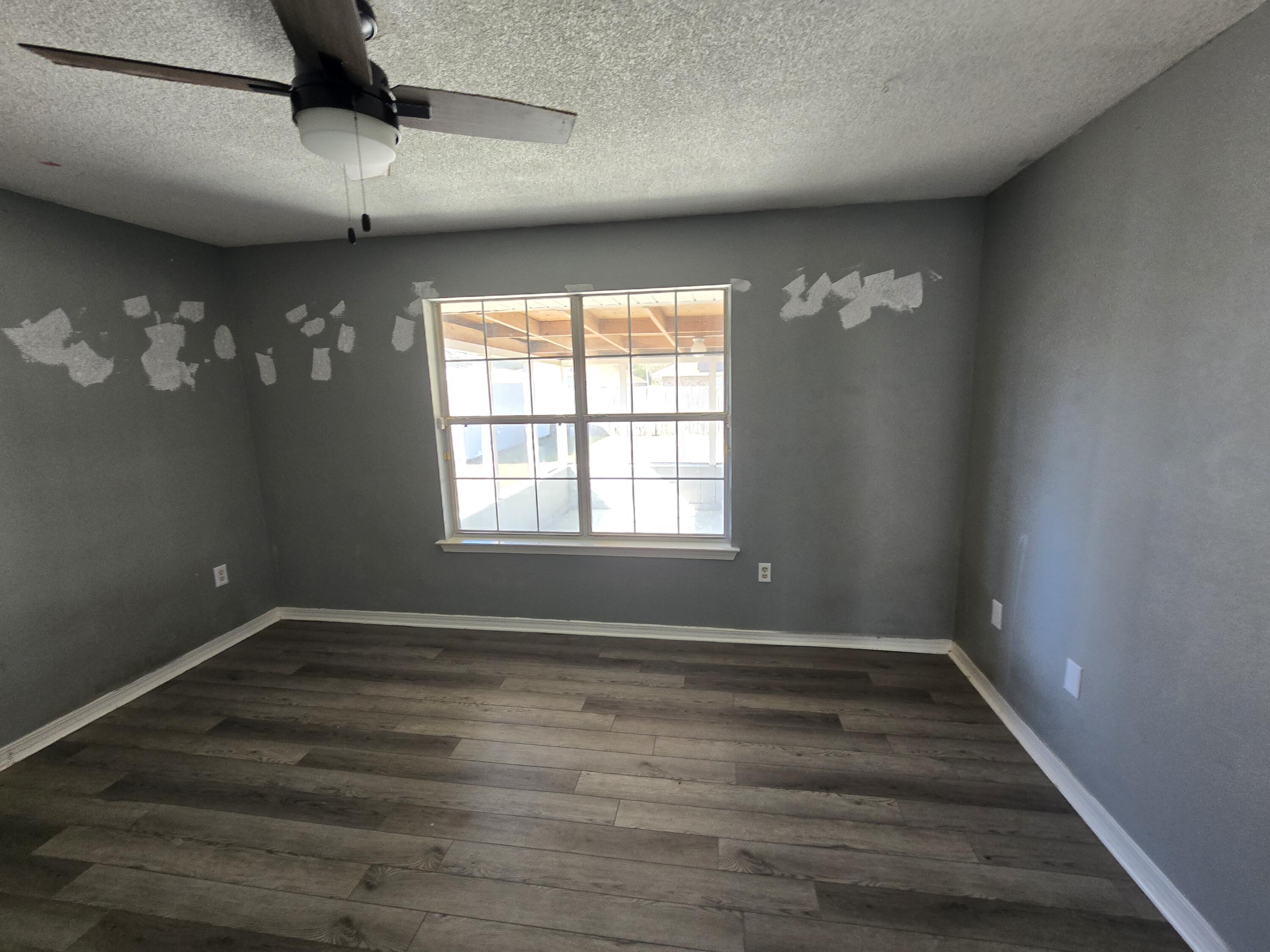 HAMPTON RIDGE ESTATES - Residential