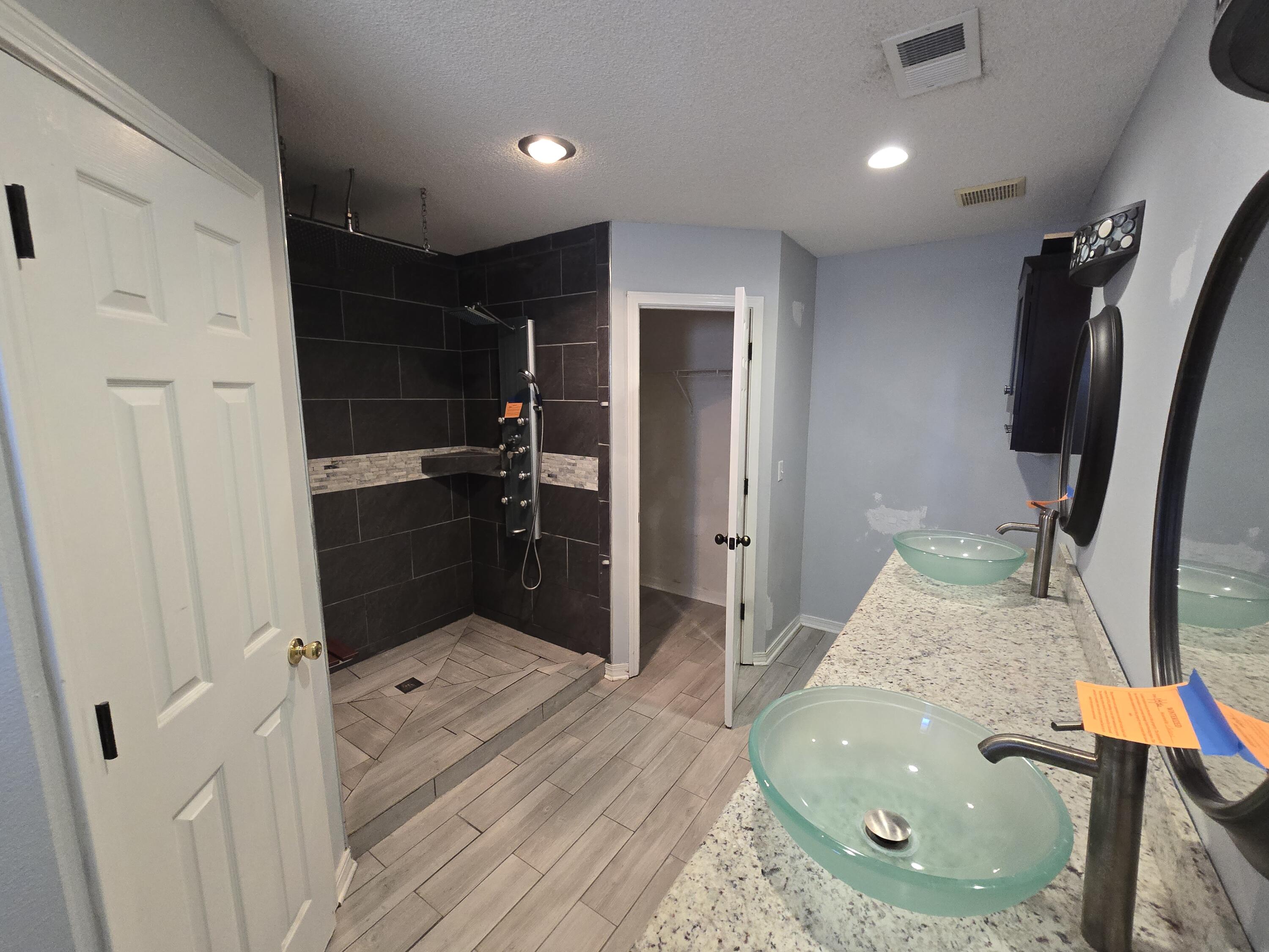 HAMPTON RIDGE ESTATES - Residential