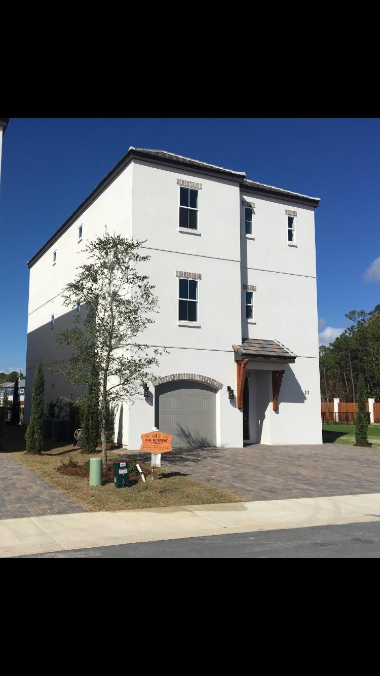 The Retreat at Miramar - Residential