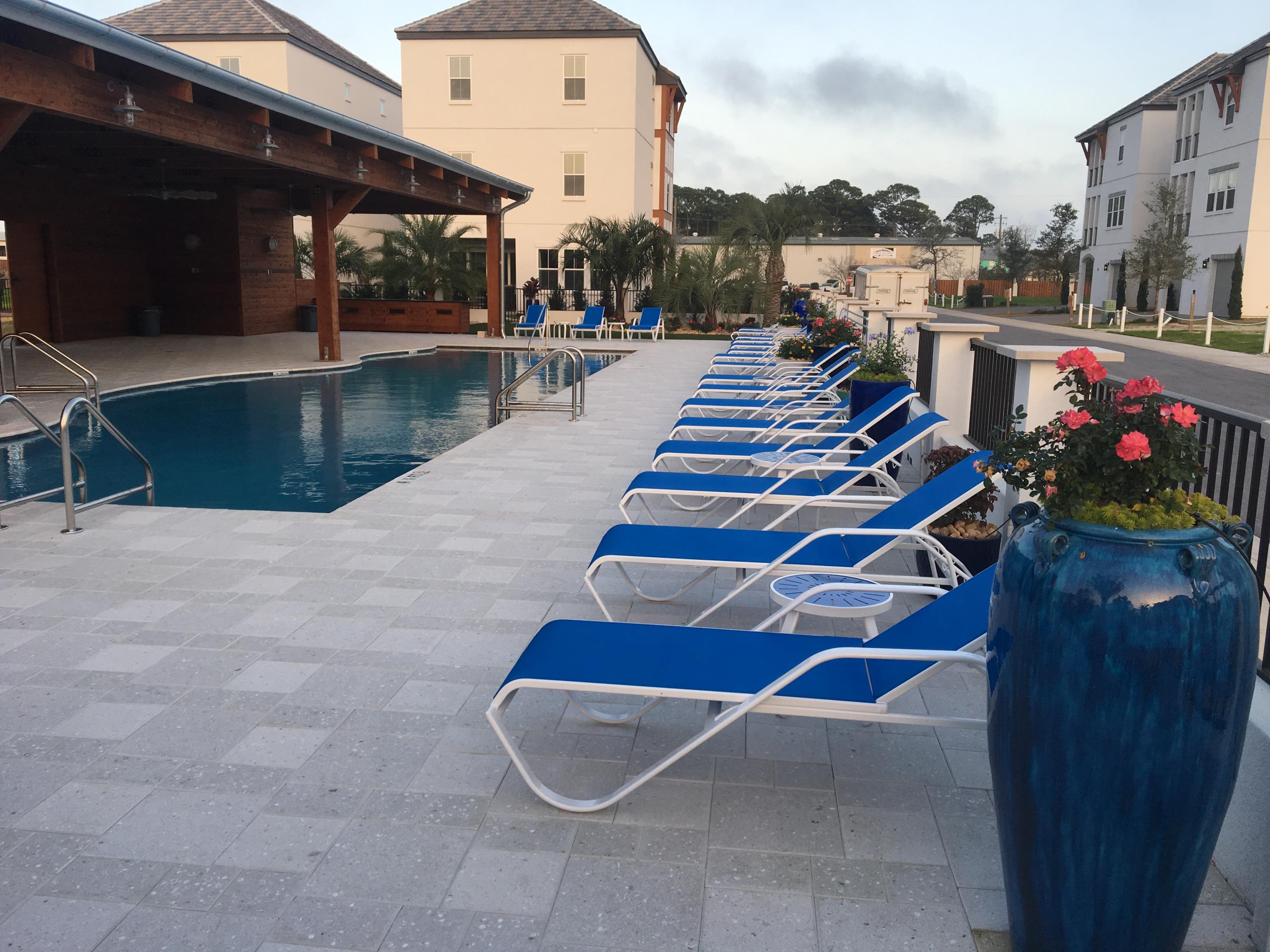 The Retreat at Miramar - Residential