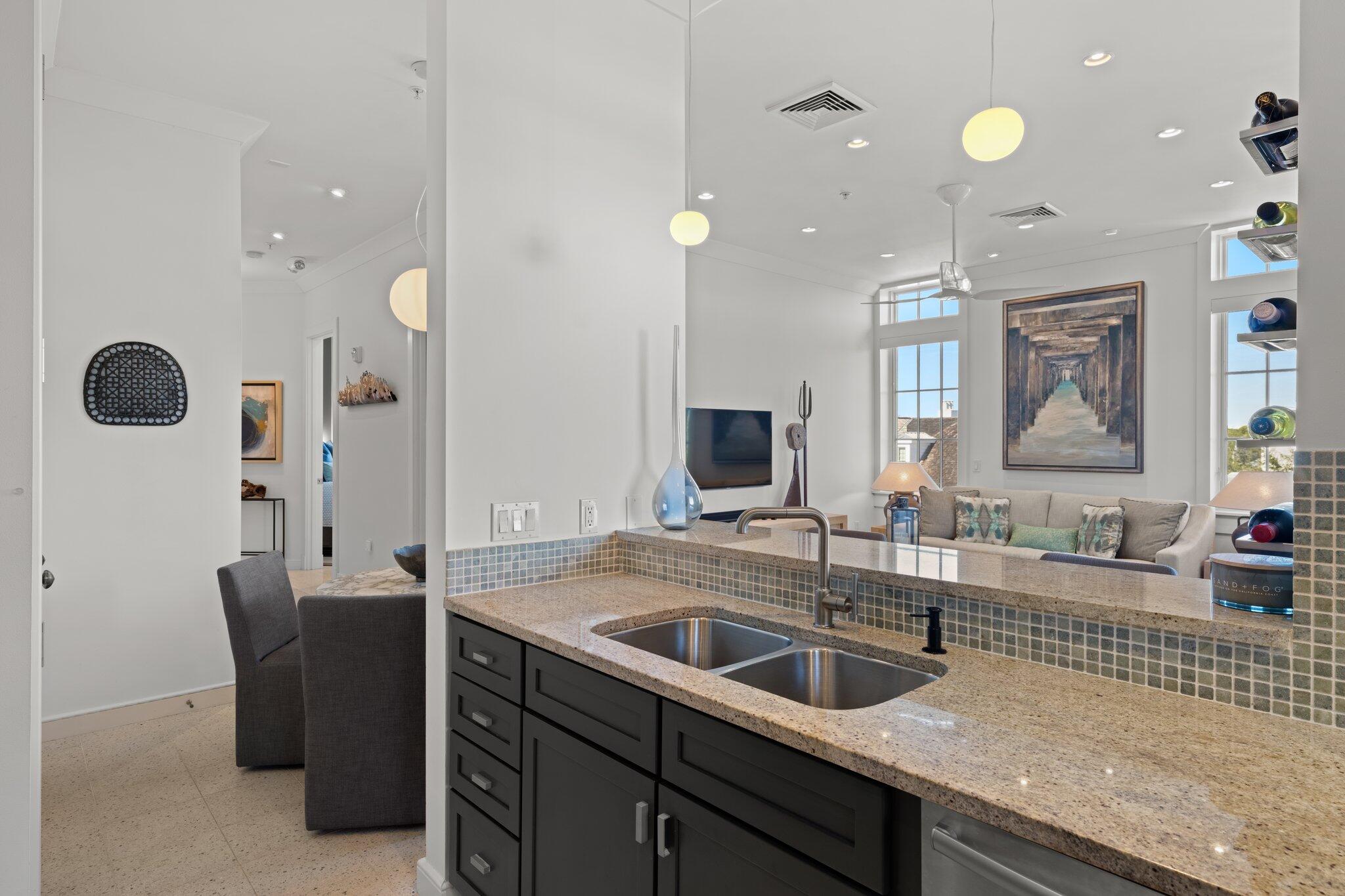 ROSEMARY BEACH, THE TABBY LOFT - Residential