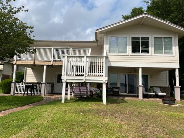 EDGEWATER VILLAGE - Residential