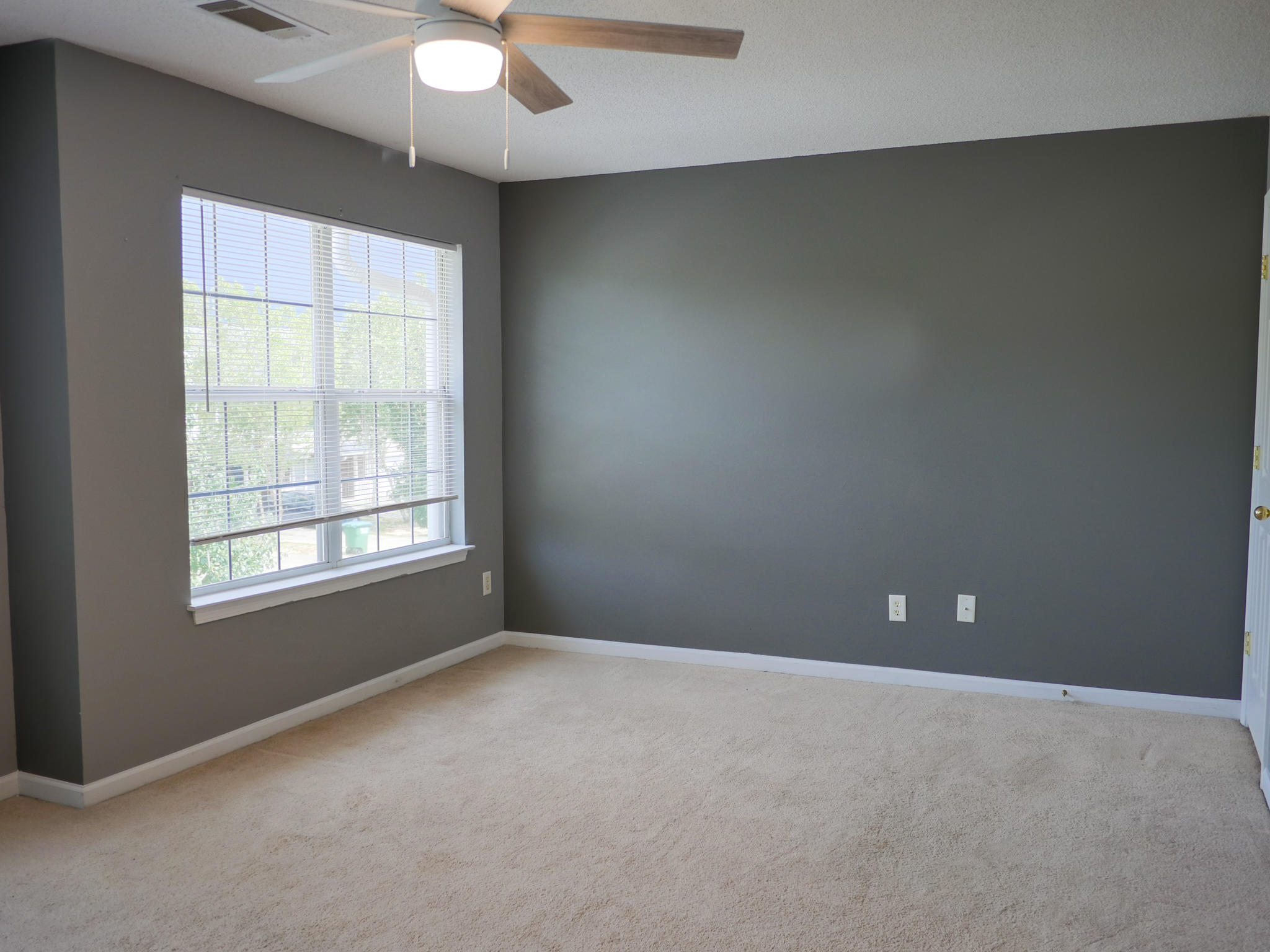 ROLLING PINES - Residential