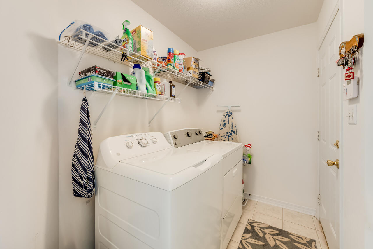 SILVER OAKS PH 1 - Residential