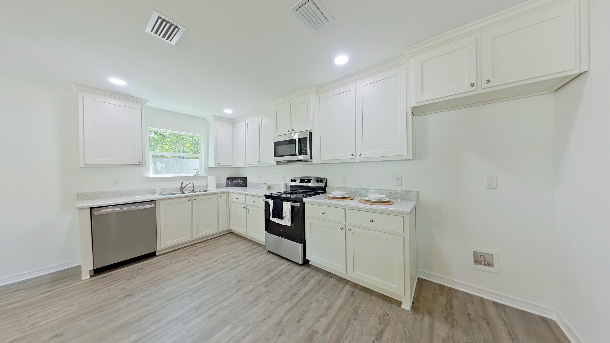 AVONDALE - Residential