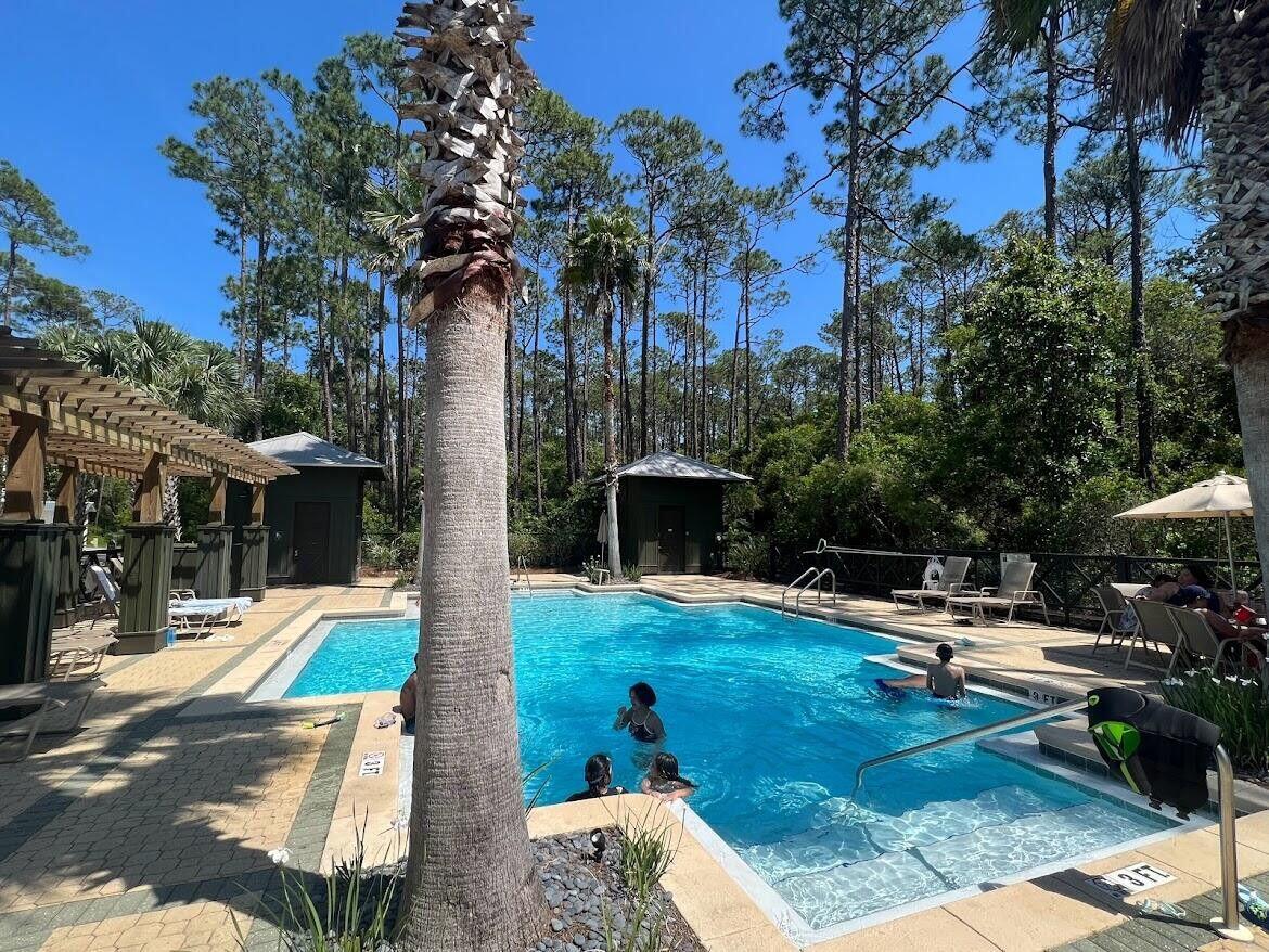 Treetop S/D - Residential