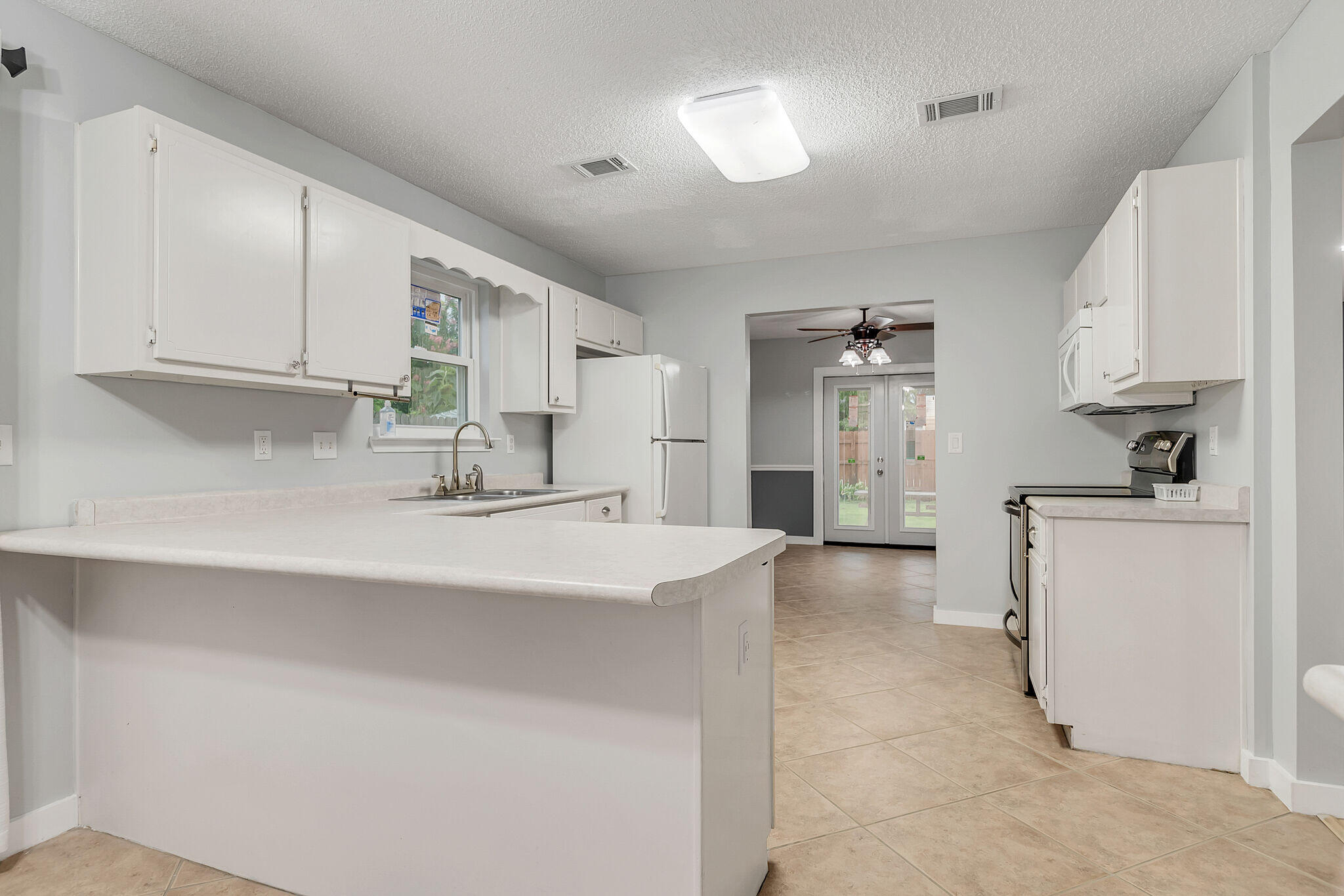 SANDY RIDGE ESTATES - Residential Lease