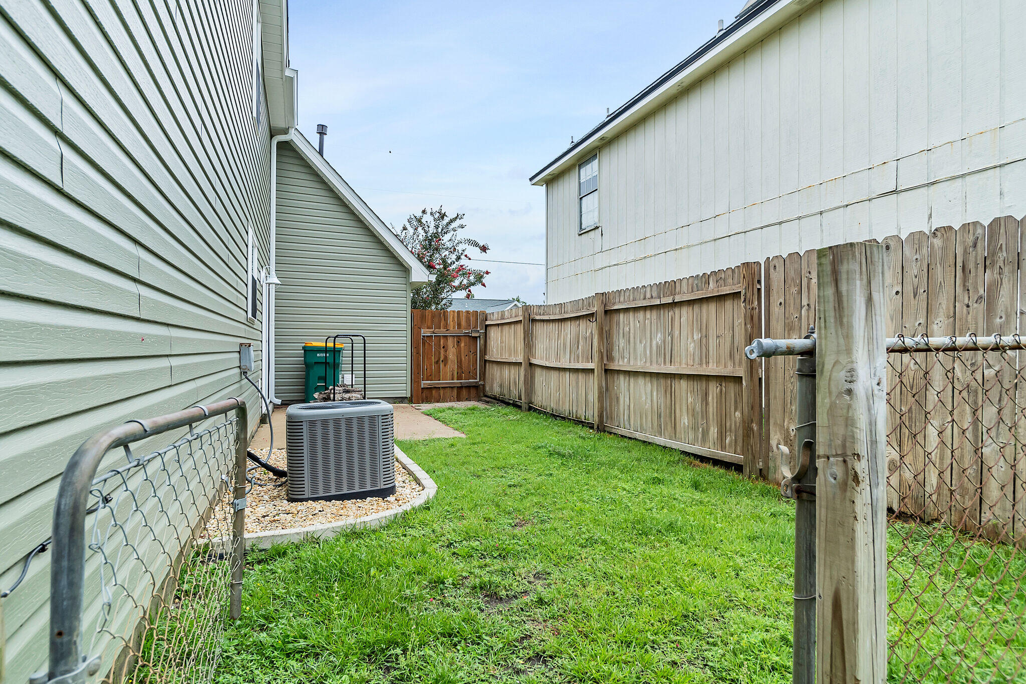 SANDY RIDGE ESTATES - Residential Lease