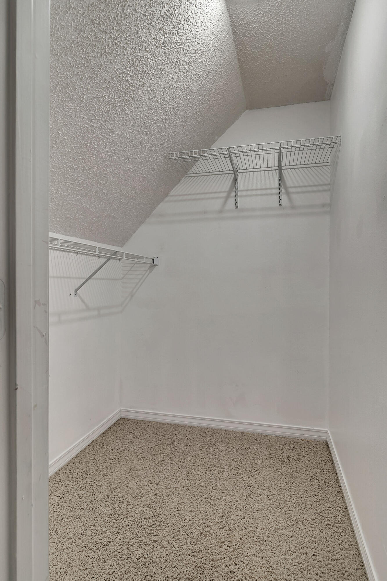 SANDY RIDGE ESTATES - Residential Lease