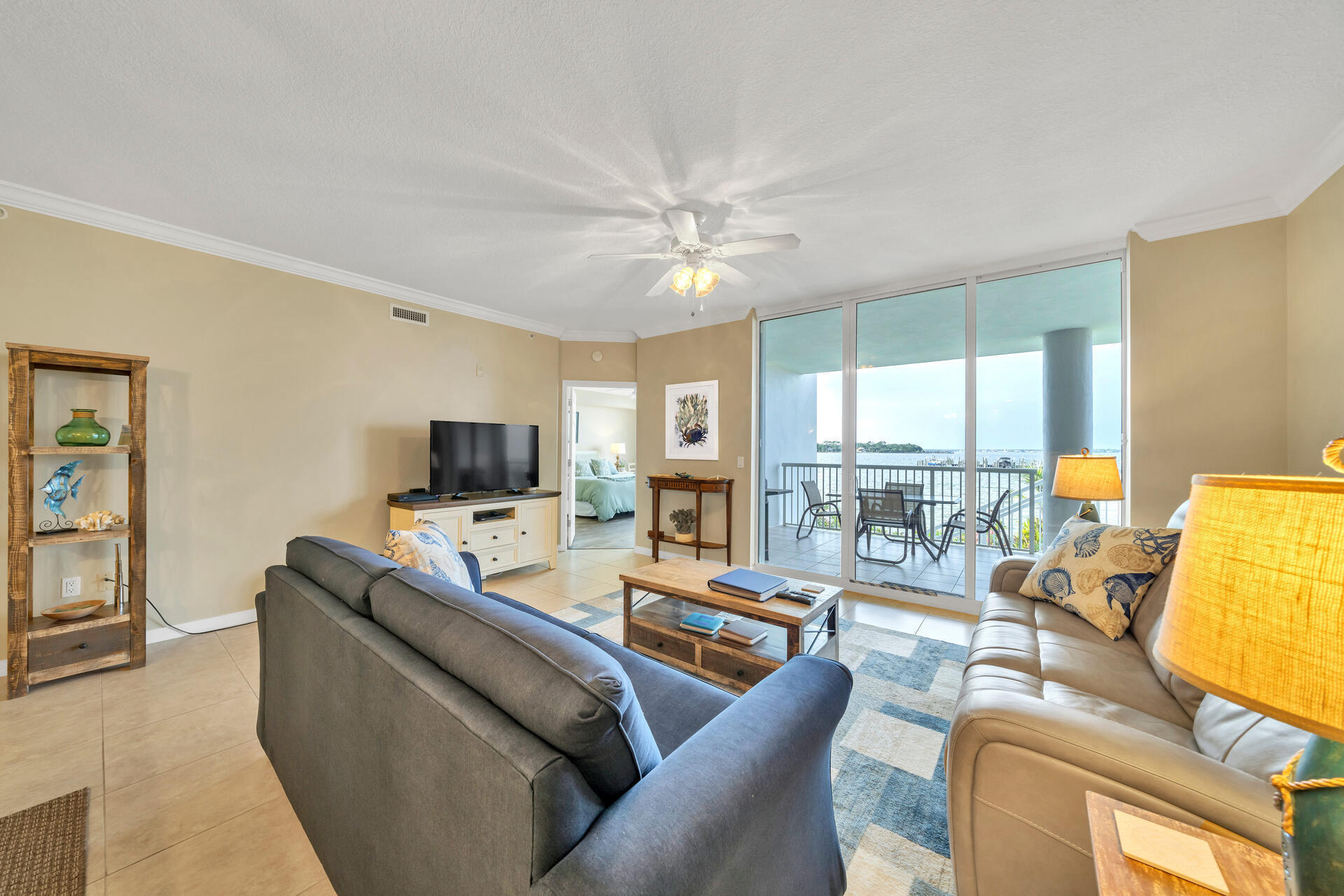 DESTIN WEST BEACH AND BAY RESORT OSPREY - Residential