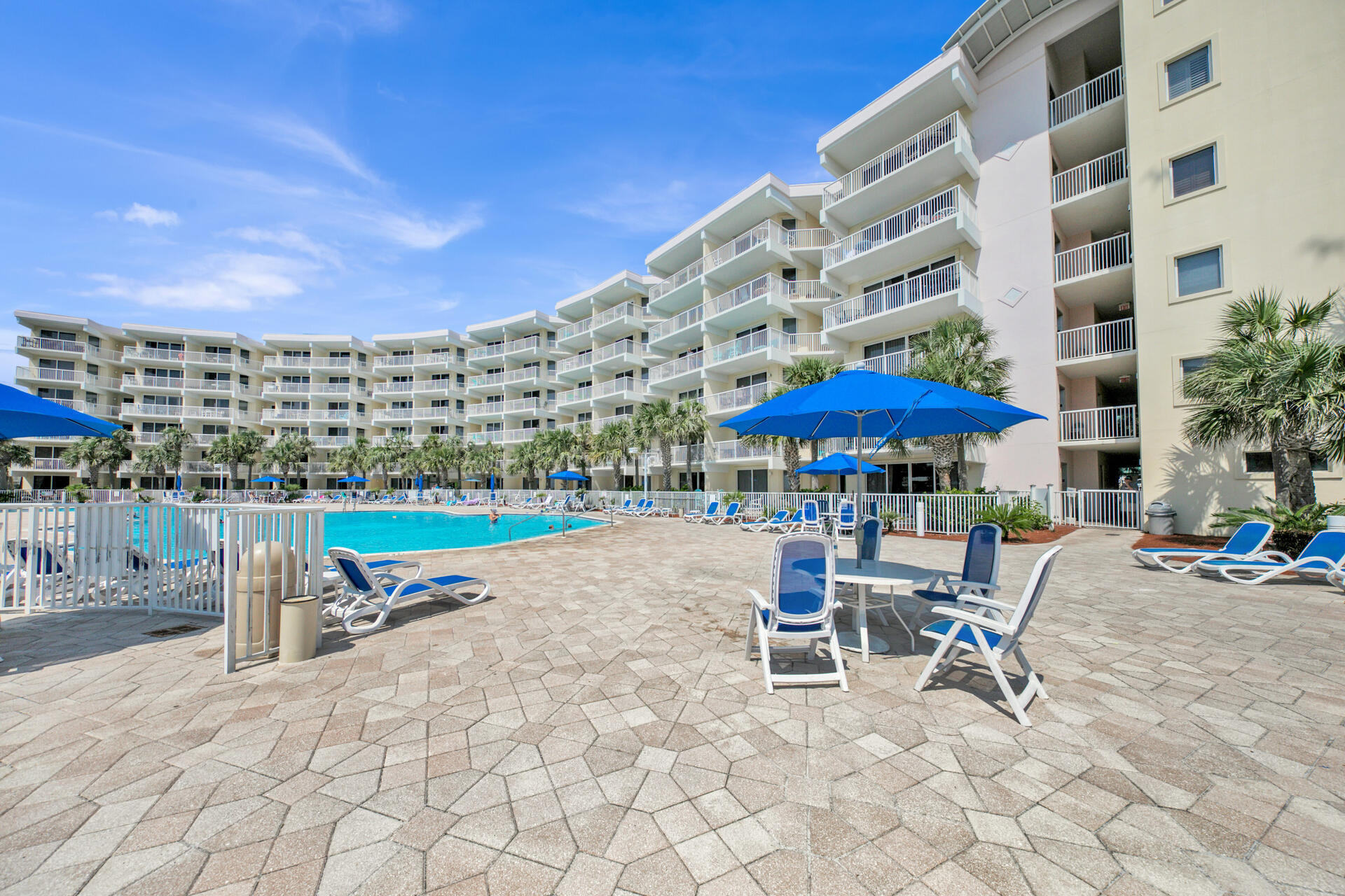 DESTIN WEST BEACH AND BAY RESORT OSPREY - Residential