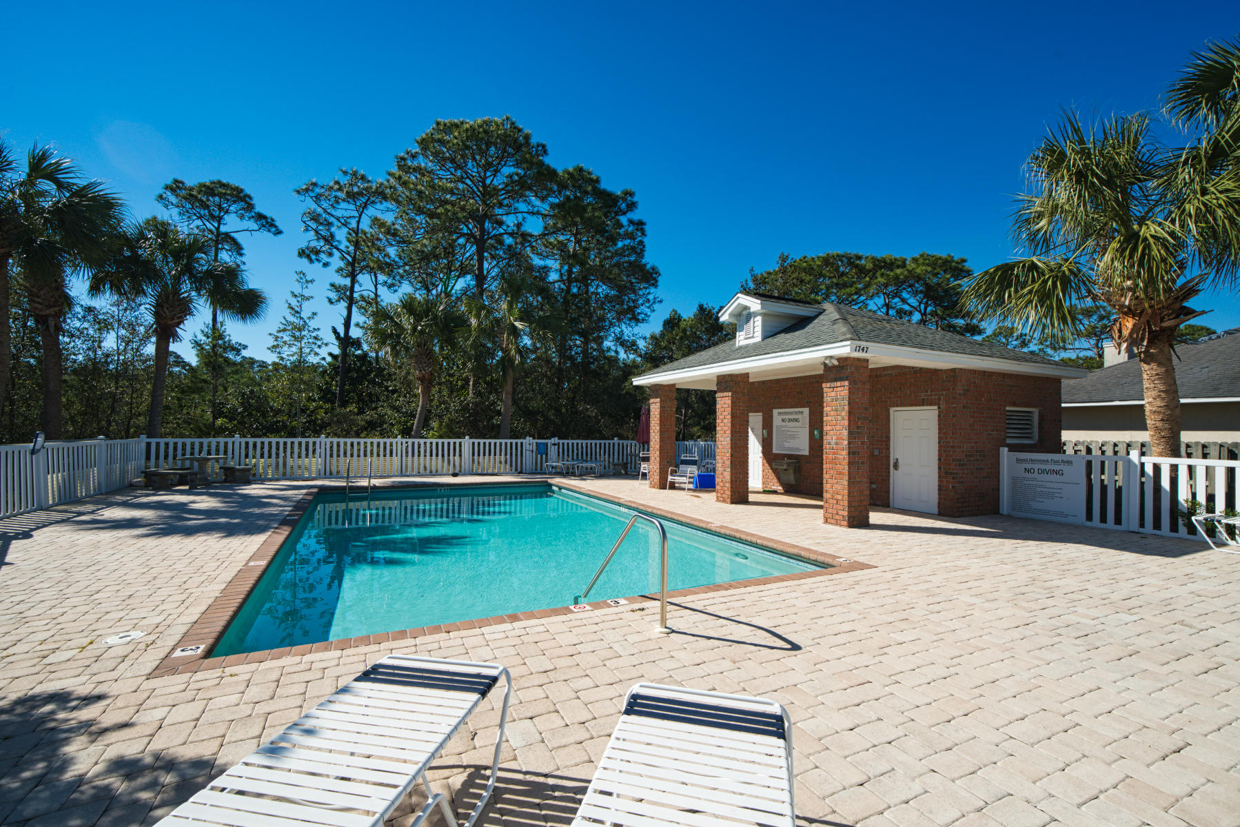 SOUND HAMMOCK - Residential