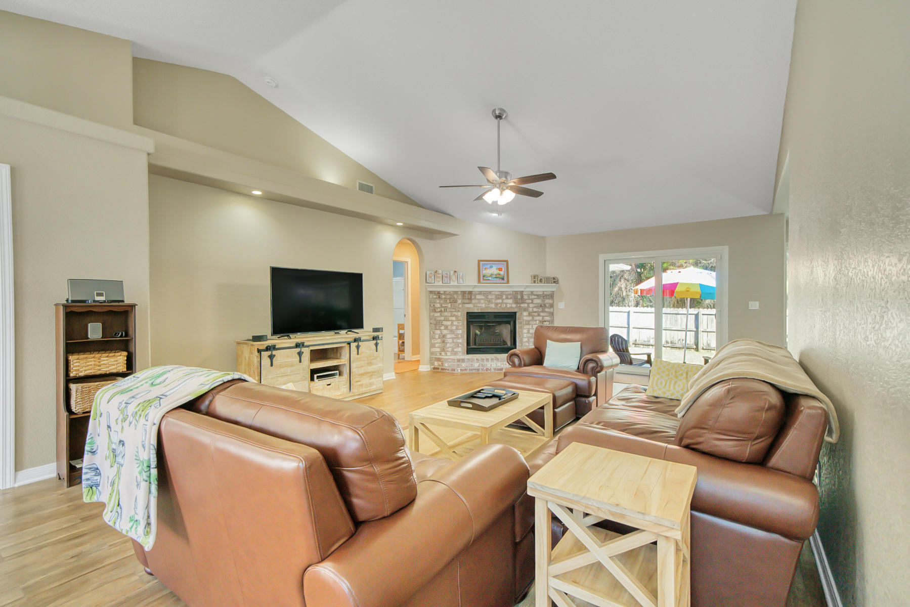 SOUND HAMMOCK - Residential