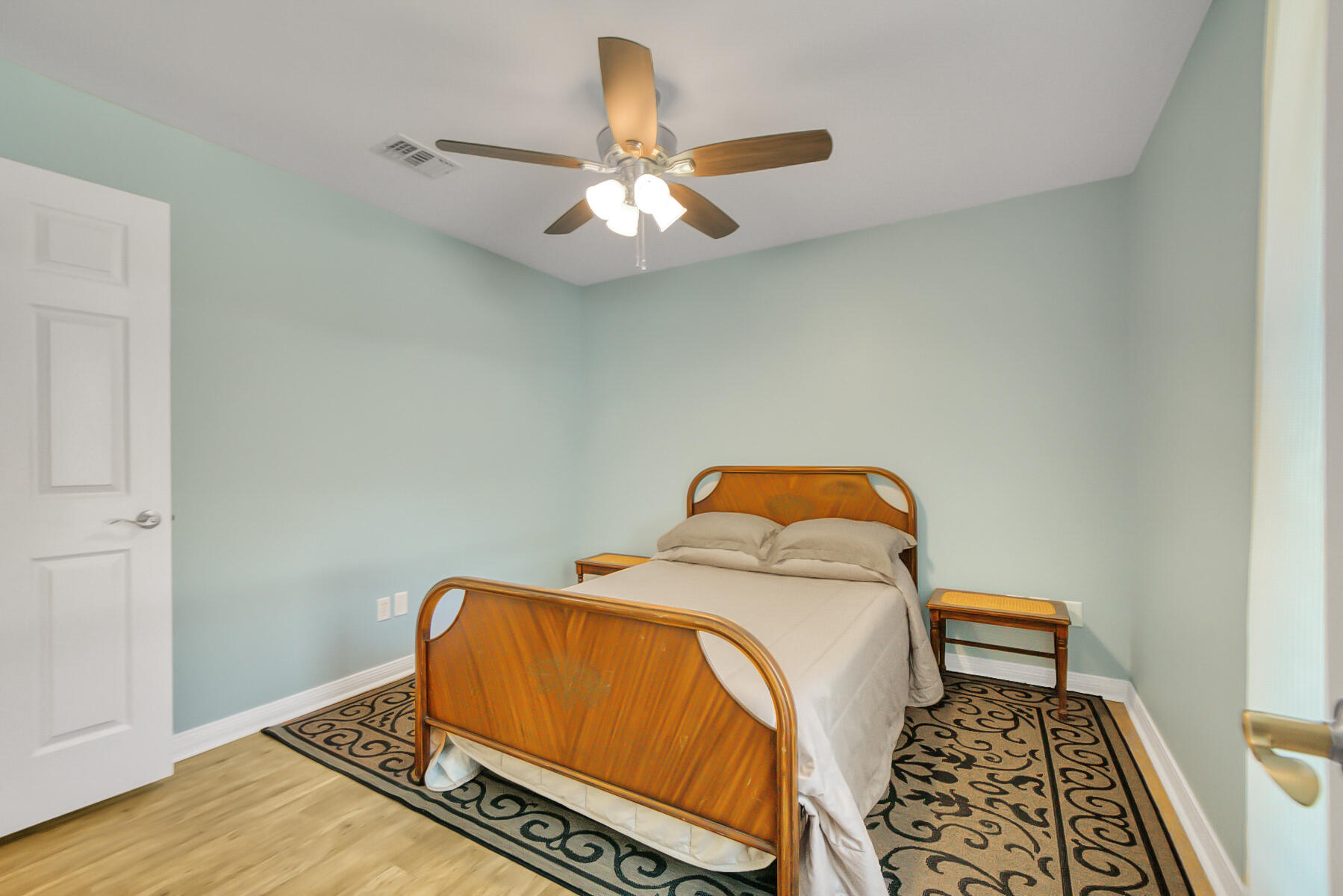 SOUND HAMMOCK - Residential