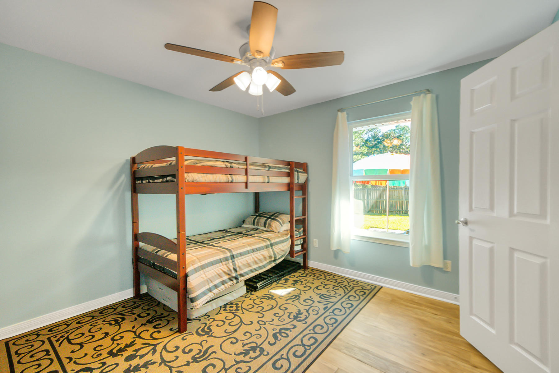 SOUND HAMMOCK - Residential