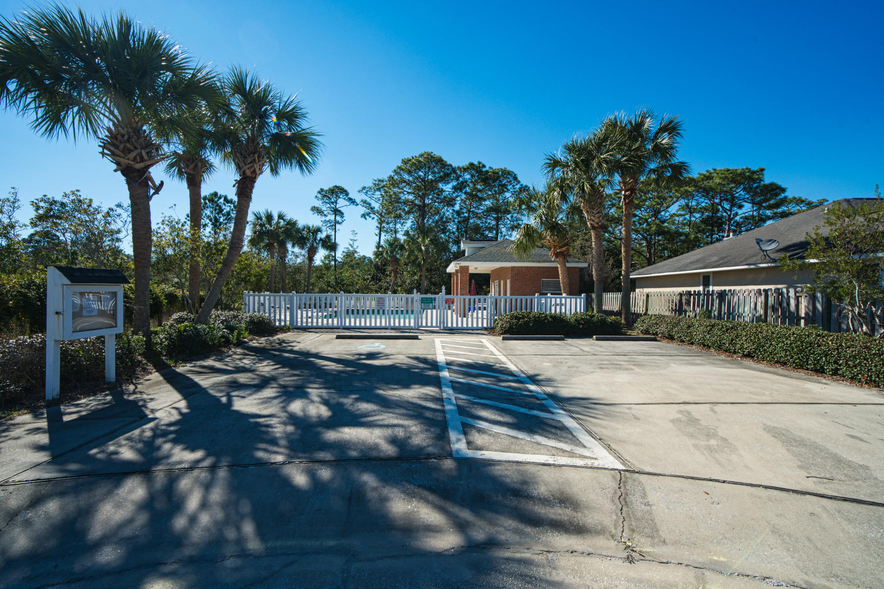 SOUND HAMMOCK - Residential