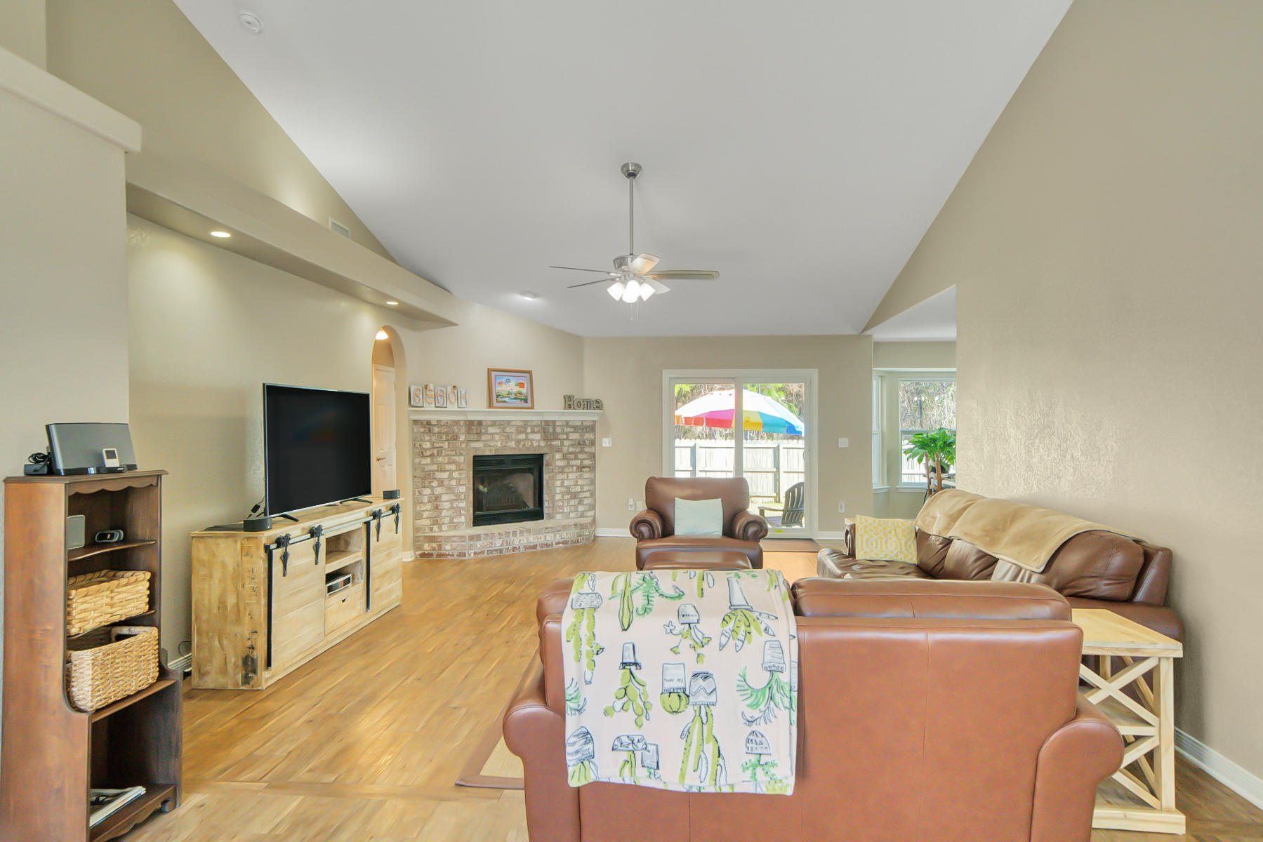 SOUND HAMMOCK - Residential