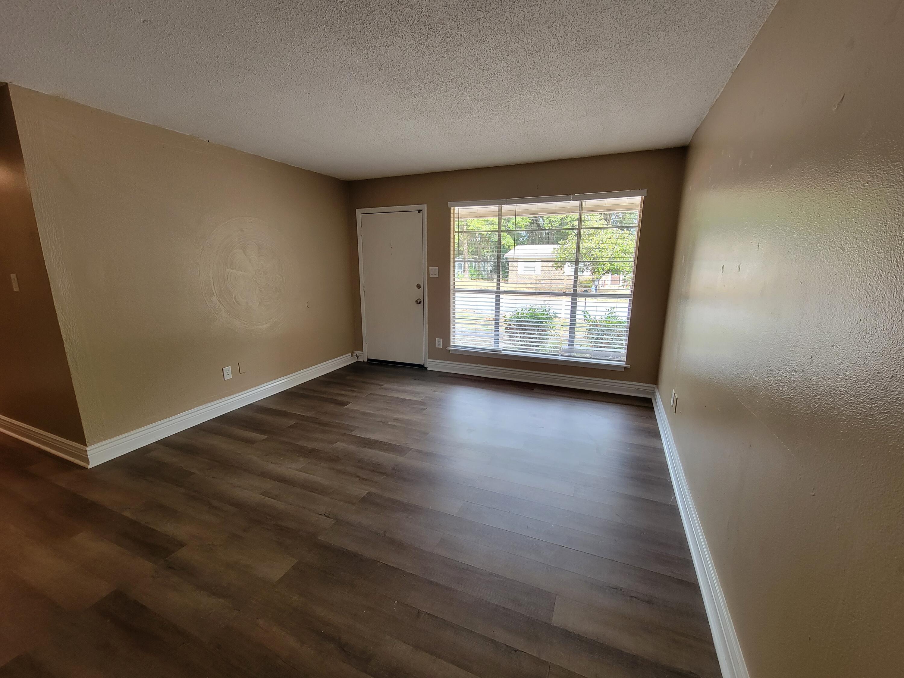 CRESTVIEW - Residential Lease